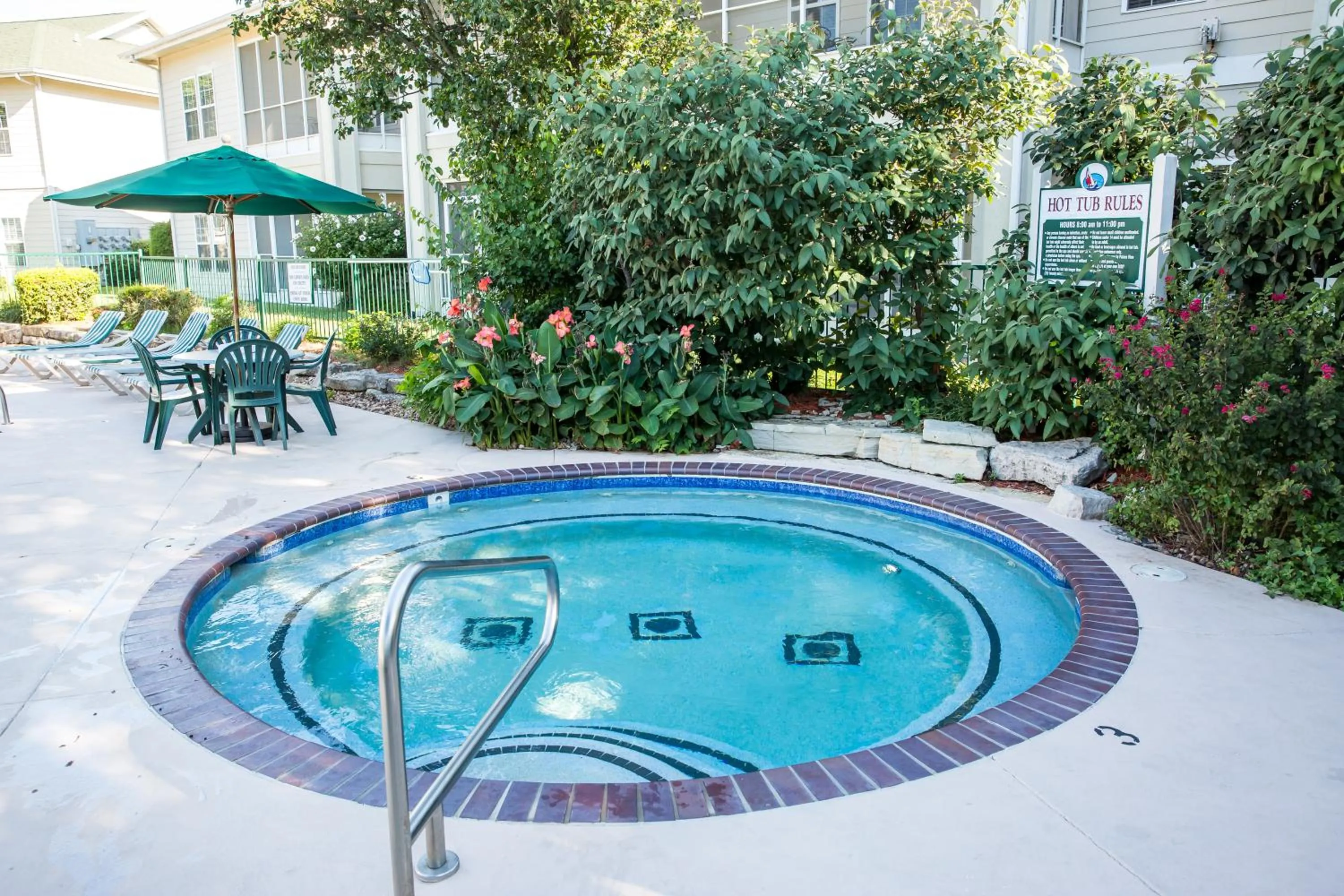 Hot Tub in Palace View Resort by Spinnaker