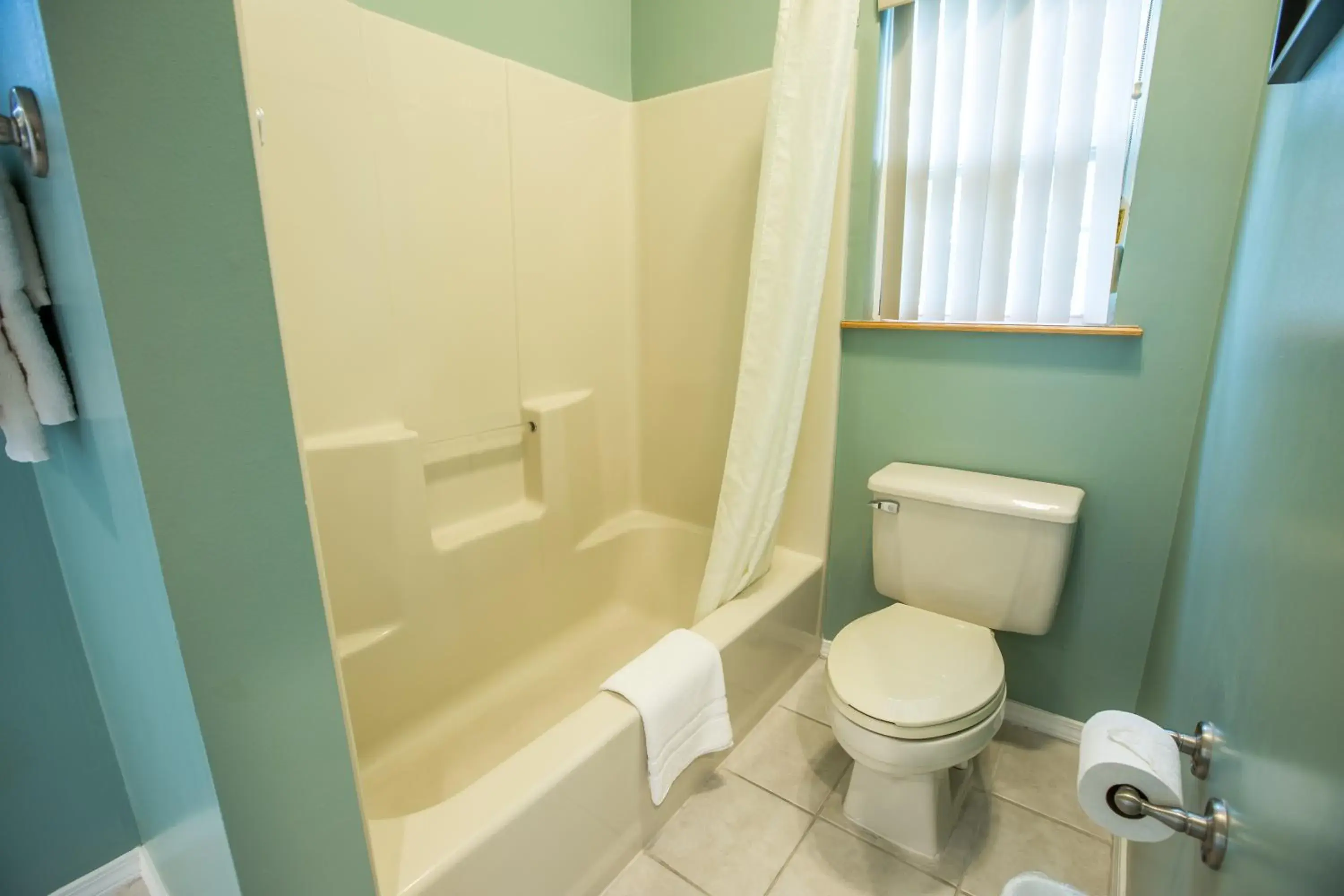 Bathroom in Palace View Resort By Spinnaker