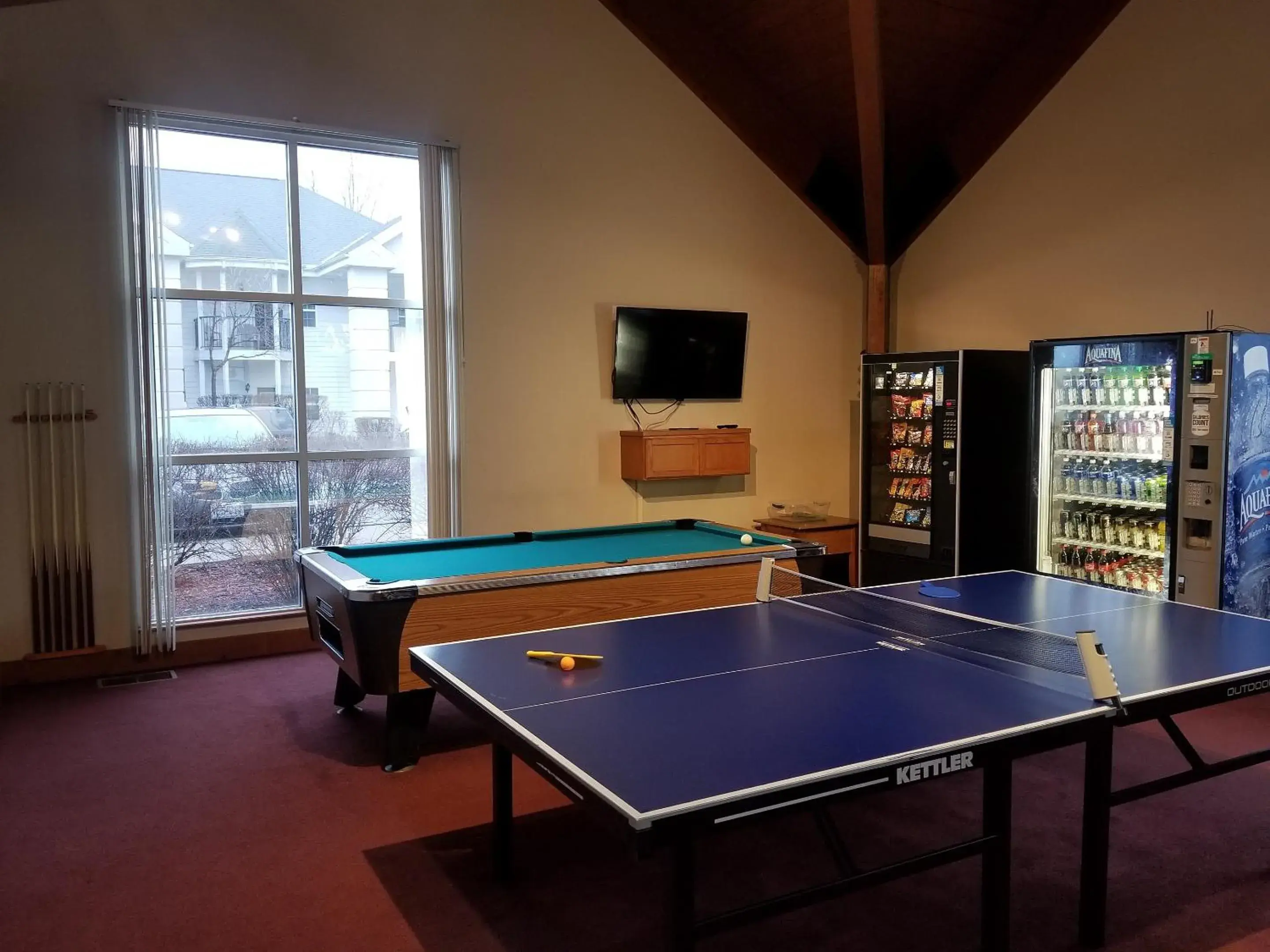 Billiard, Table Tennis in Palace View Resort By Spinnaker