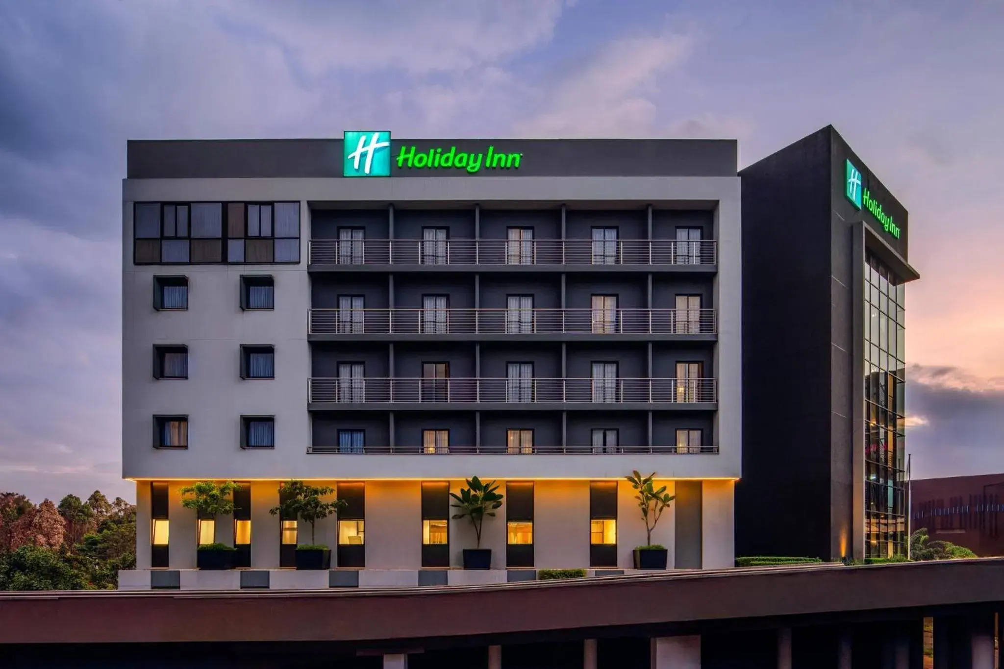 Property building in Holiday Inn - Nairobi Two Rivers Mall by IHG Property building in Holiday Inn - Nairobi Two Rivers Mall by IHG