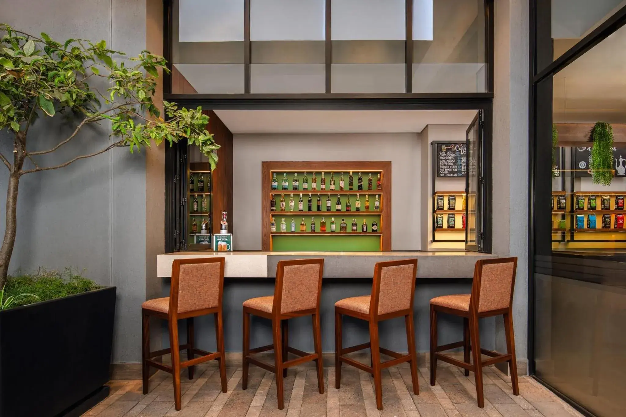 Lounge or bar in Holiday Inn - Nairobi Two Rivers Mall by IHG Lounge or bar in Holiday Inn - Nairobi Two Rivers Mall by IHG