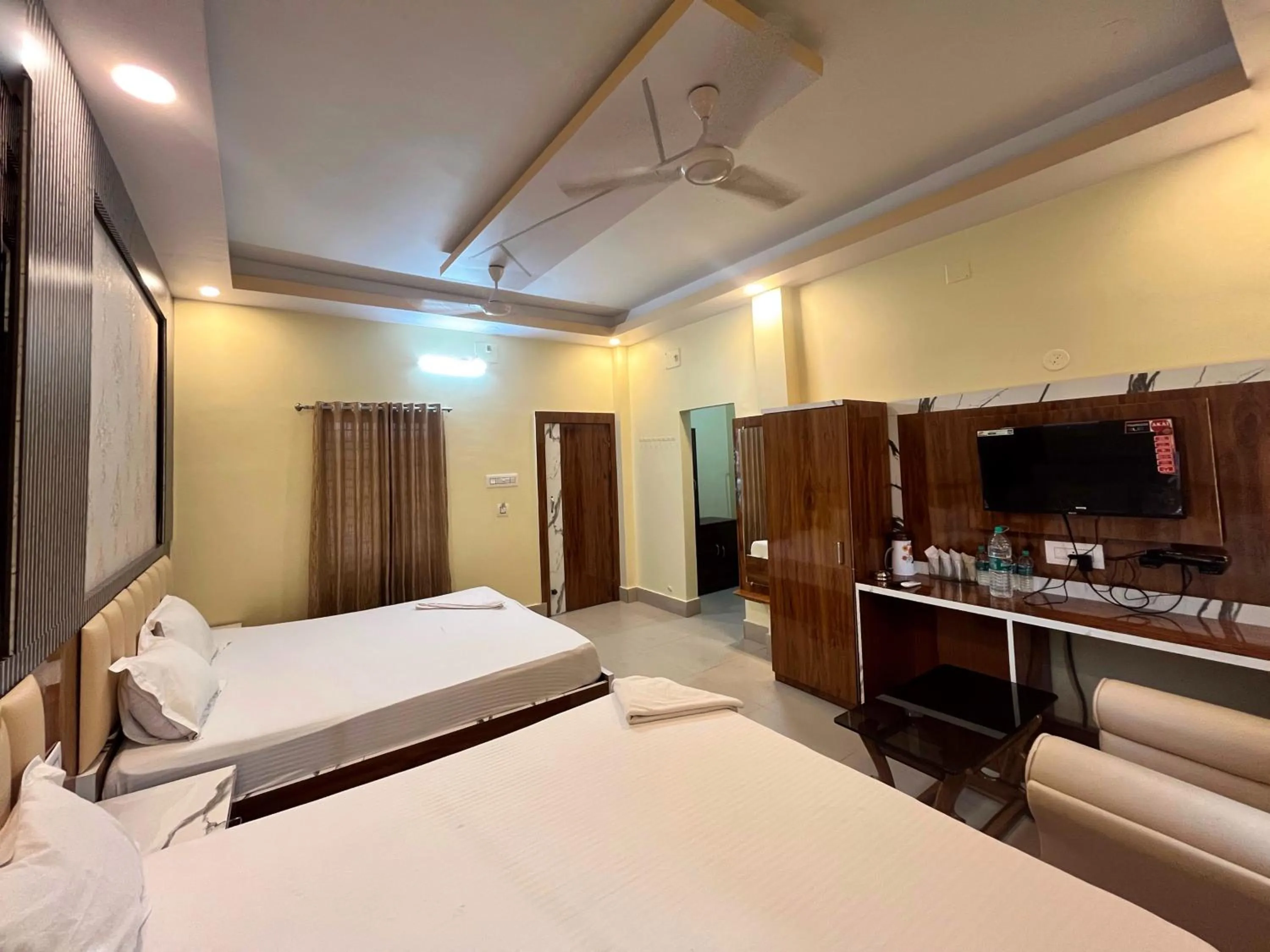 Bedroom, Bed in Sunview Resort
