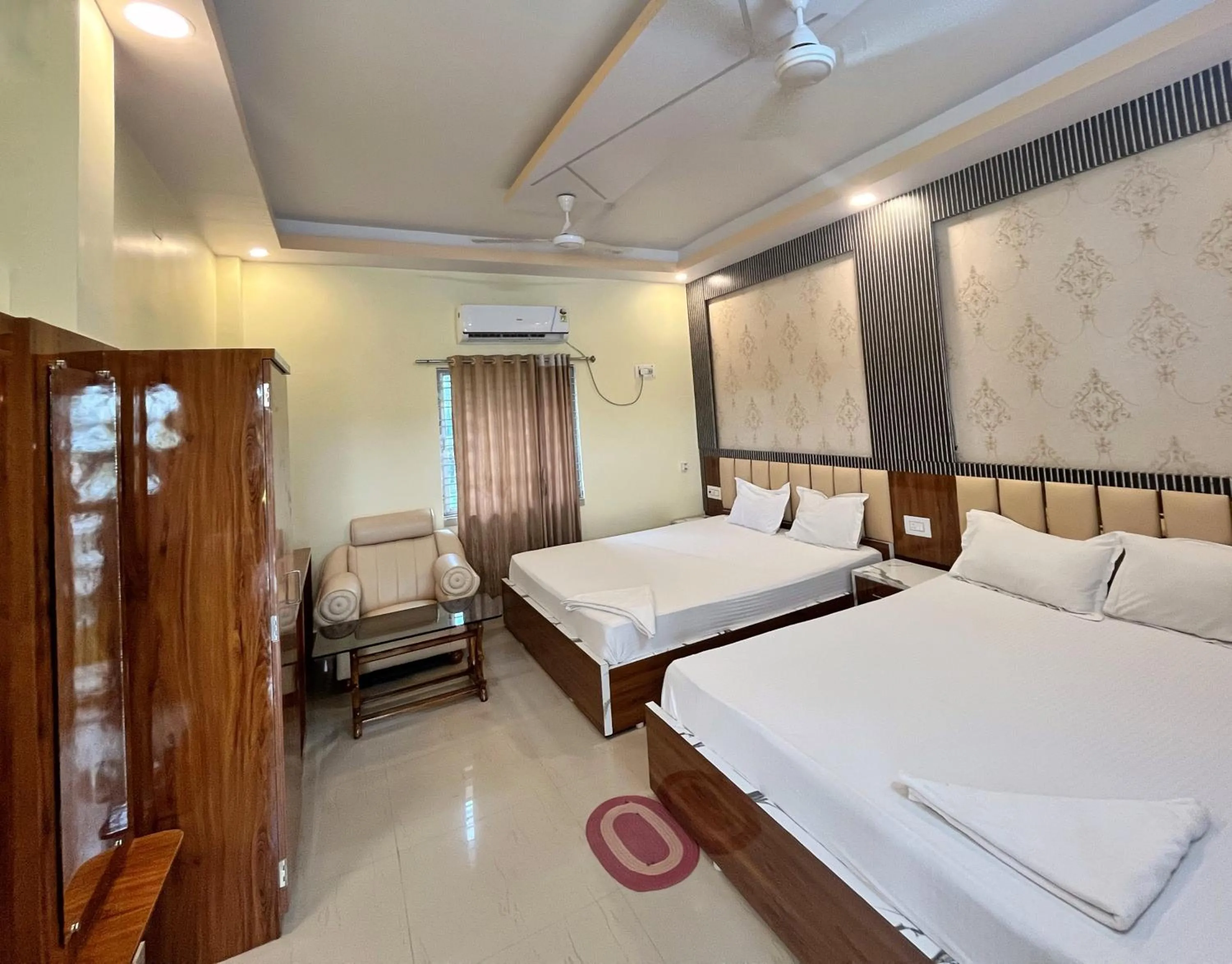 Bedroom, Bed in Sunview Resort