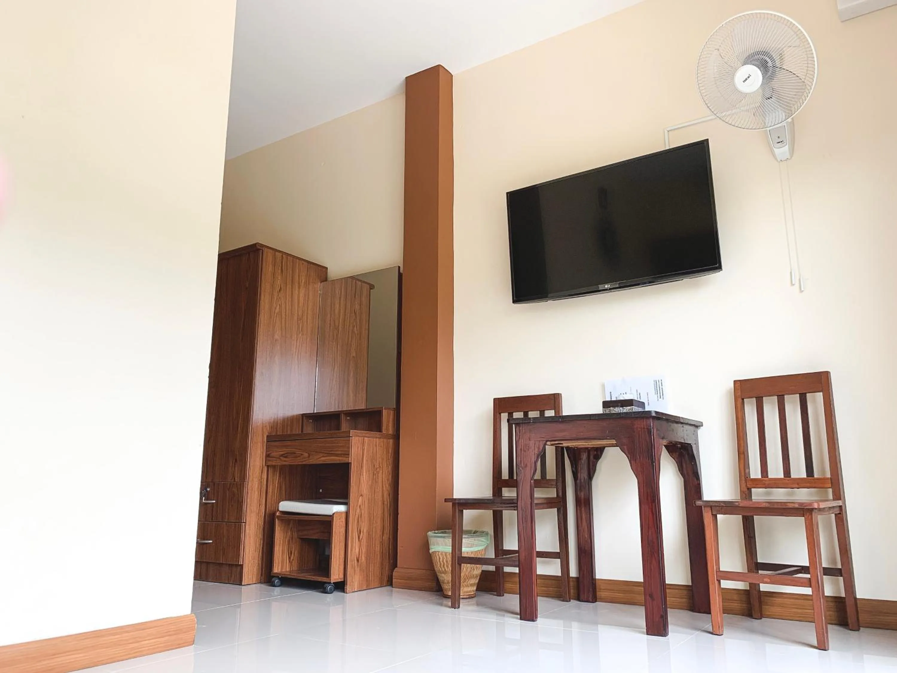 Baan Sooksiri Bangsaray