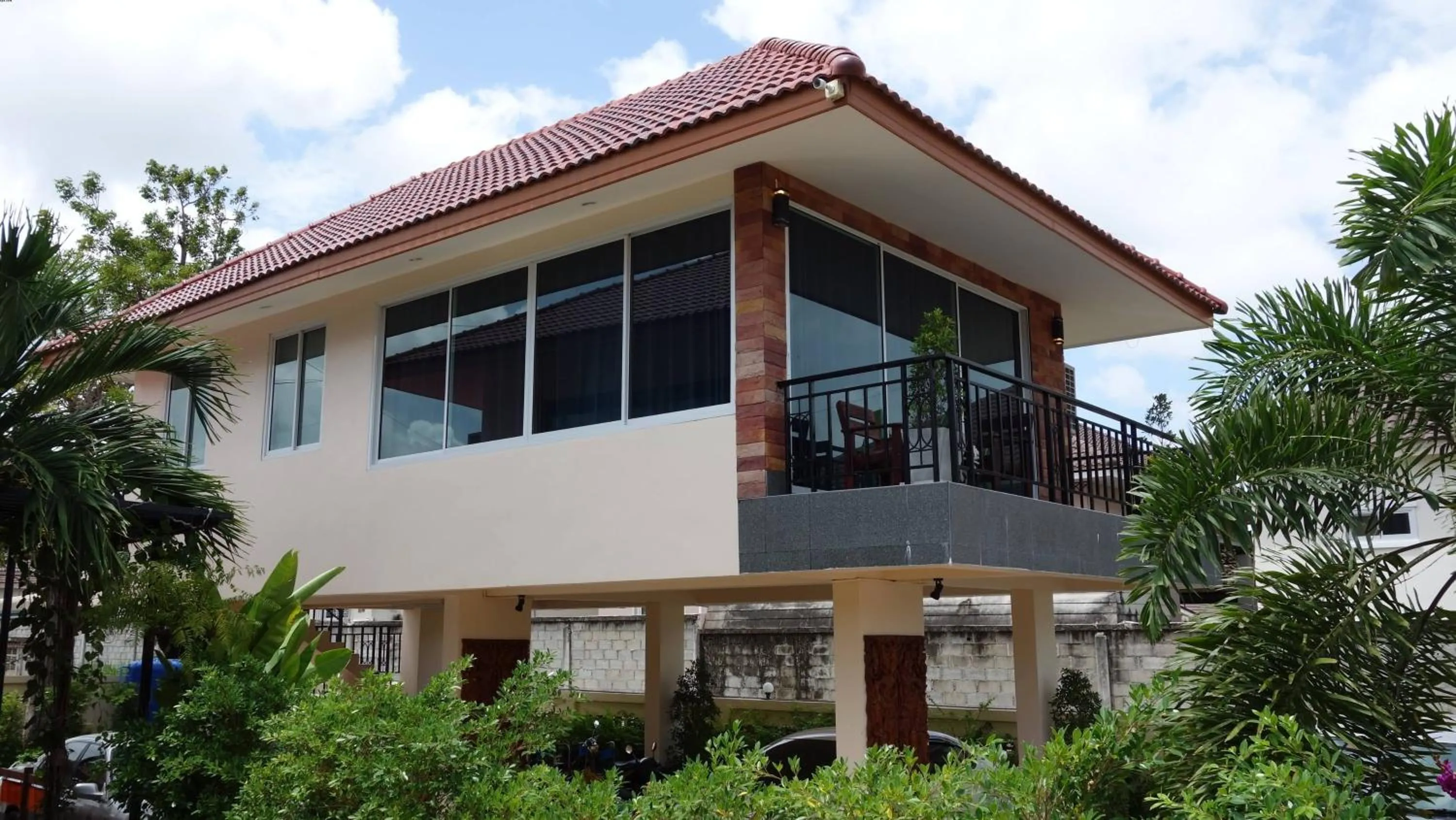 Baan Sooksiri Bangsaray