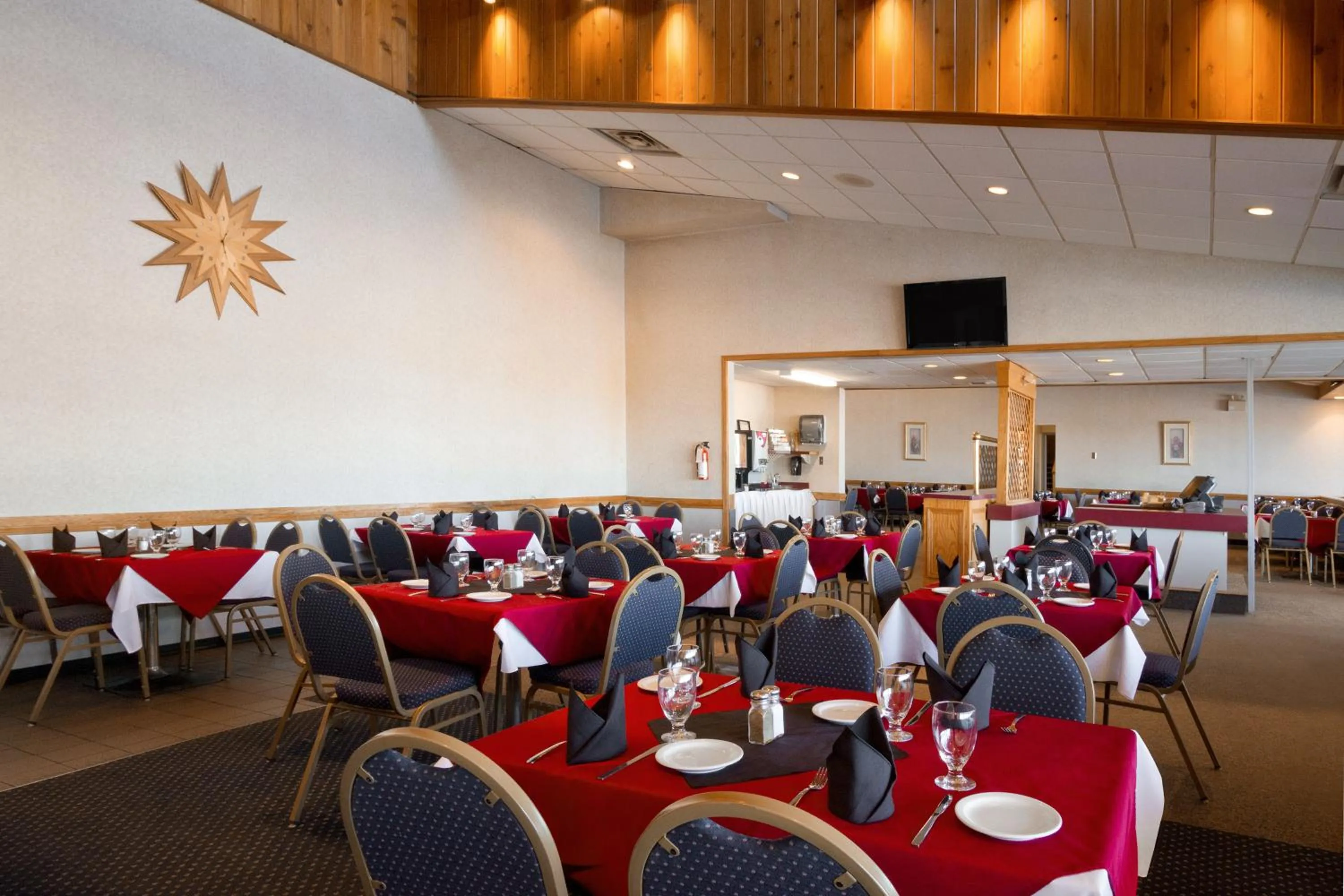 Restaurant/places to eat in Northern Star Hotel & Convention Center