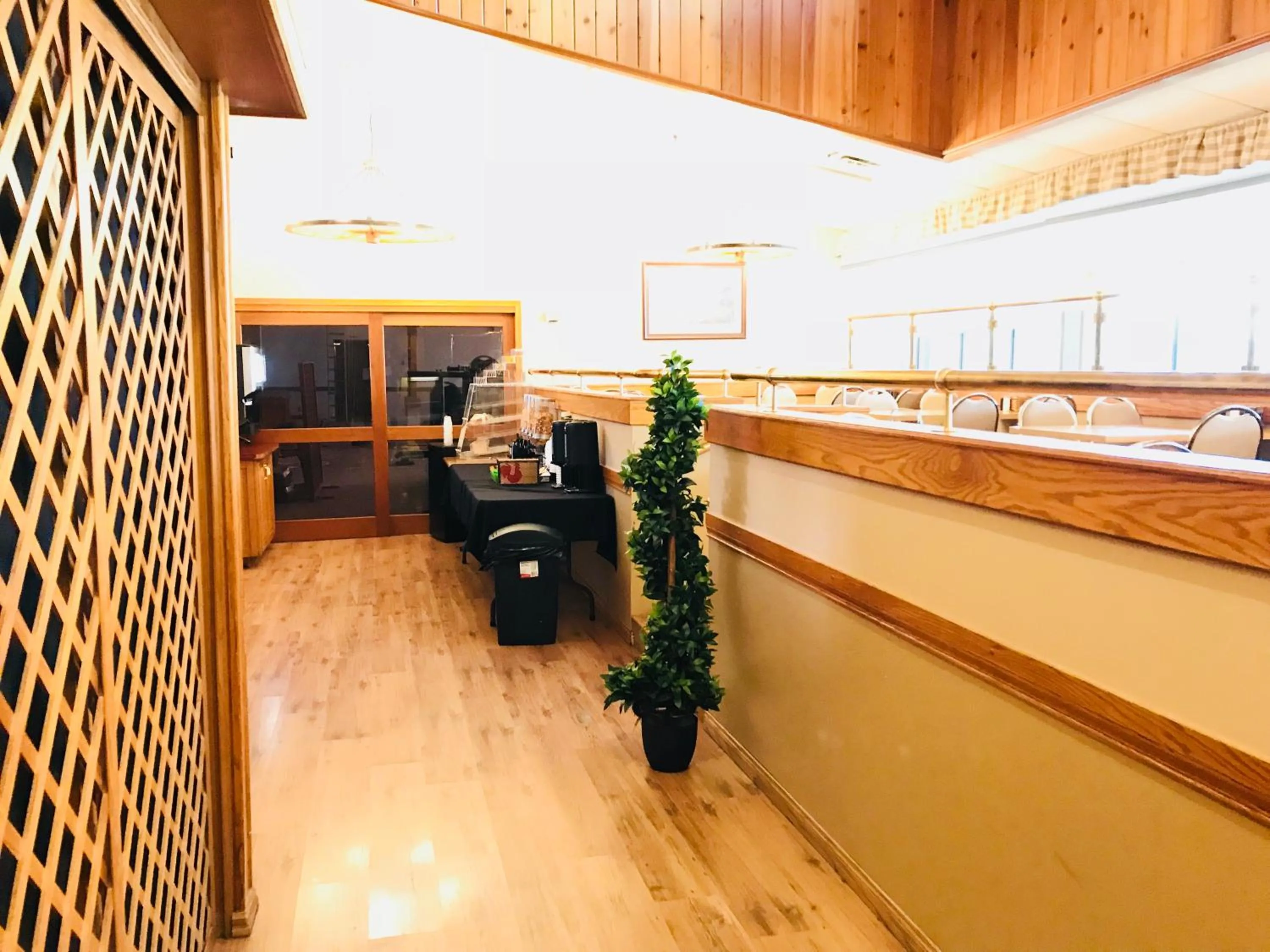 Restaurant/places to eat in Northern Star Hotel & Convention Center