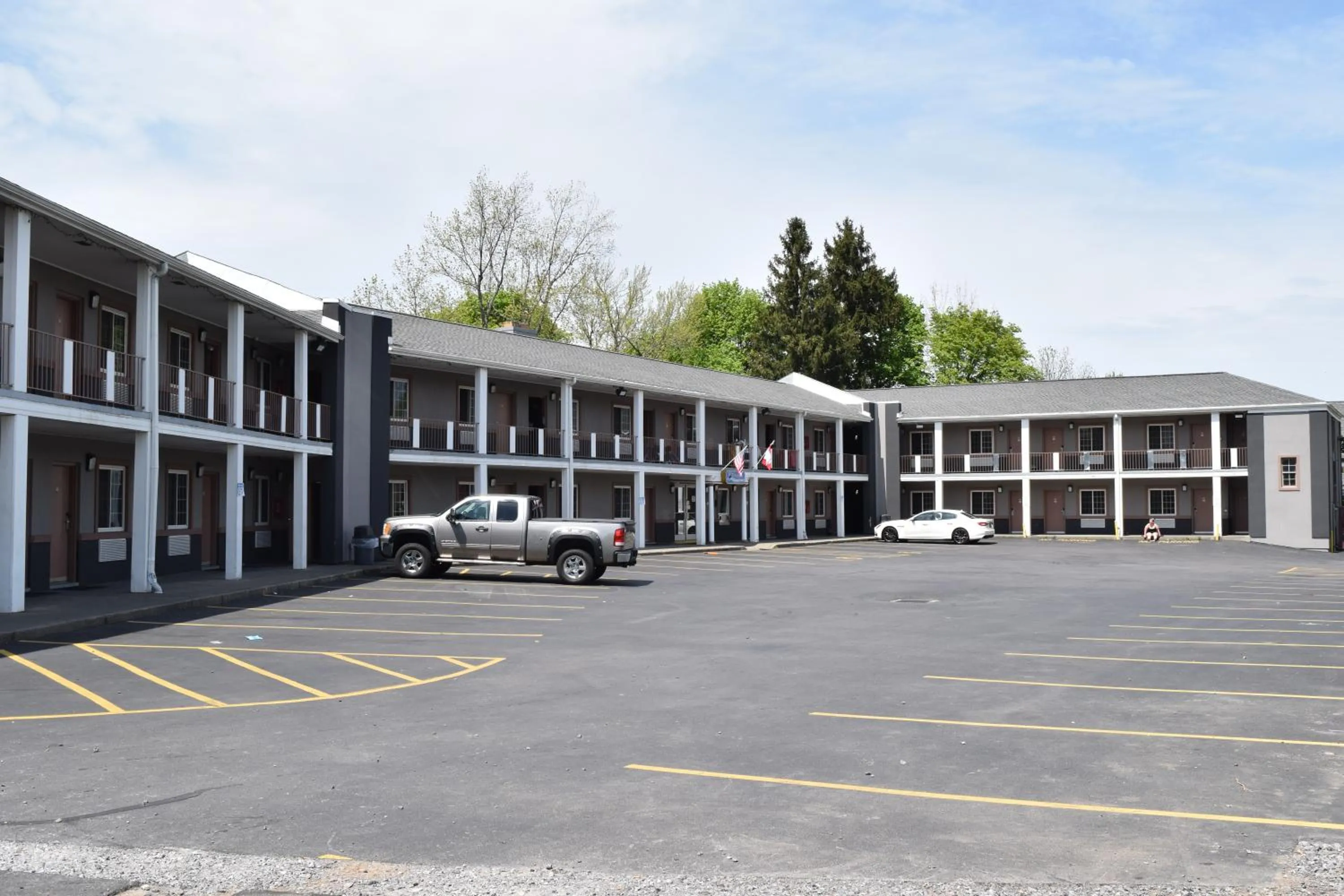 Property building in University Manor Inn