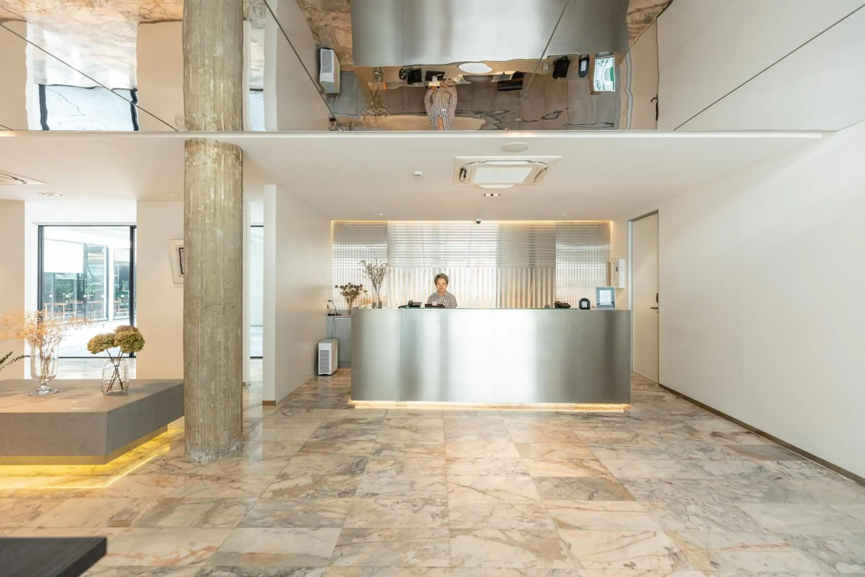 Facade/entrance in Reno hotel Facade/entrance in Reno hotel