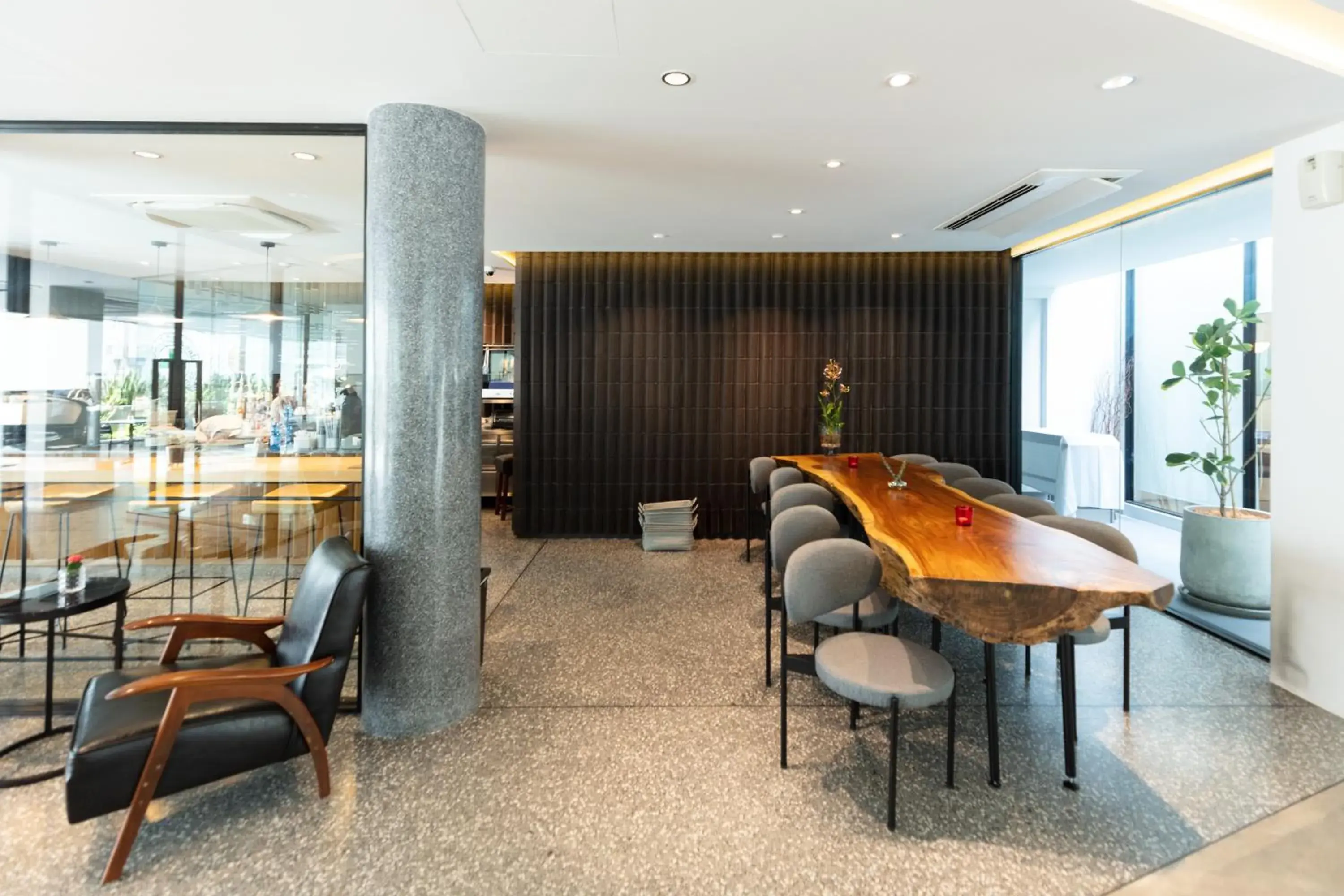 Lounge or bar in Reno hotel Lounge or bar in Reno hotel