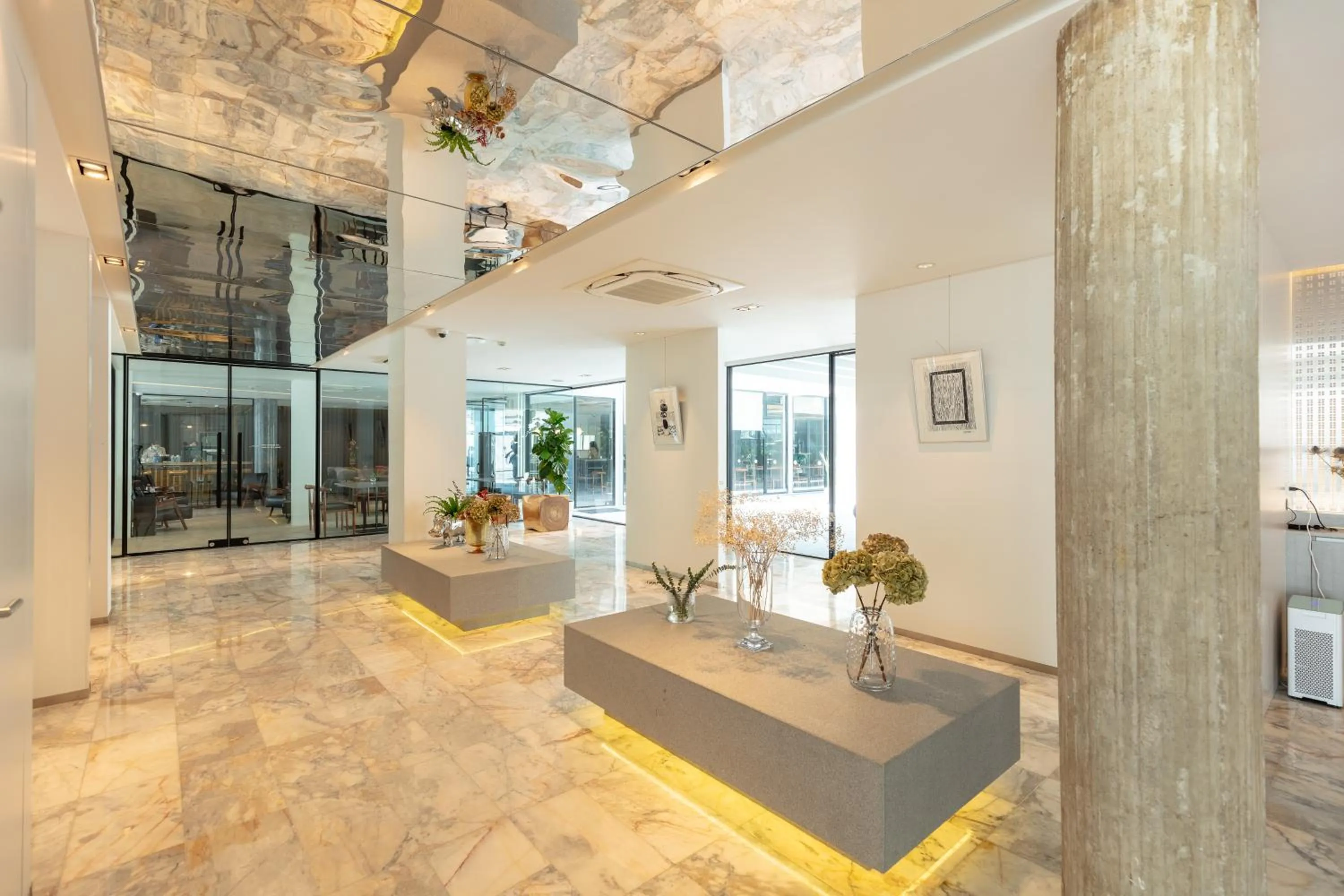 Lobby or reception in Reno hotel