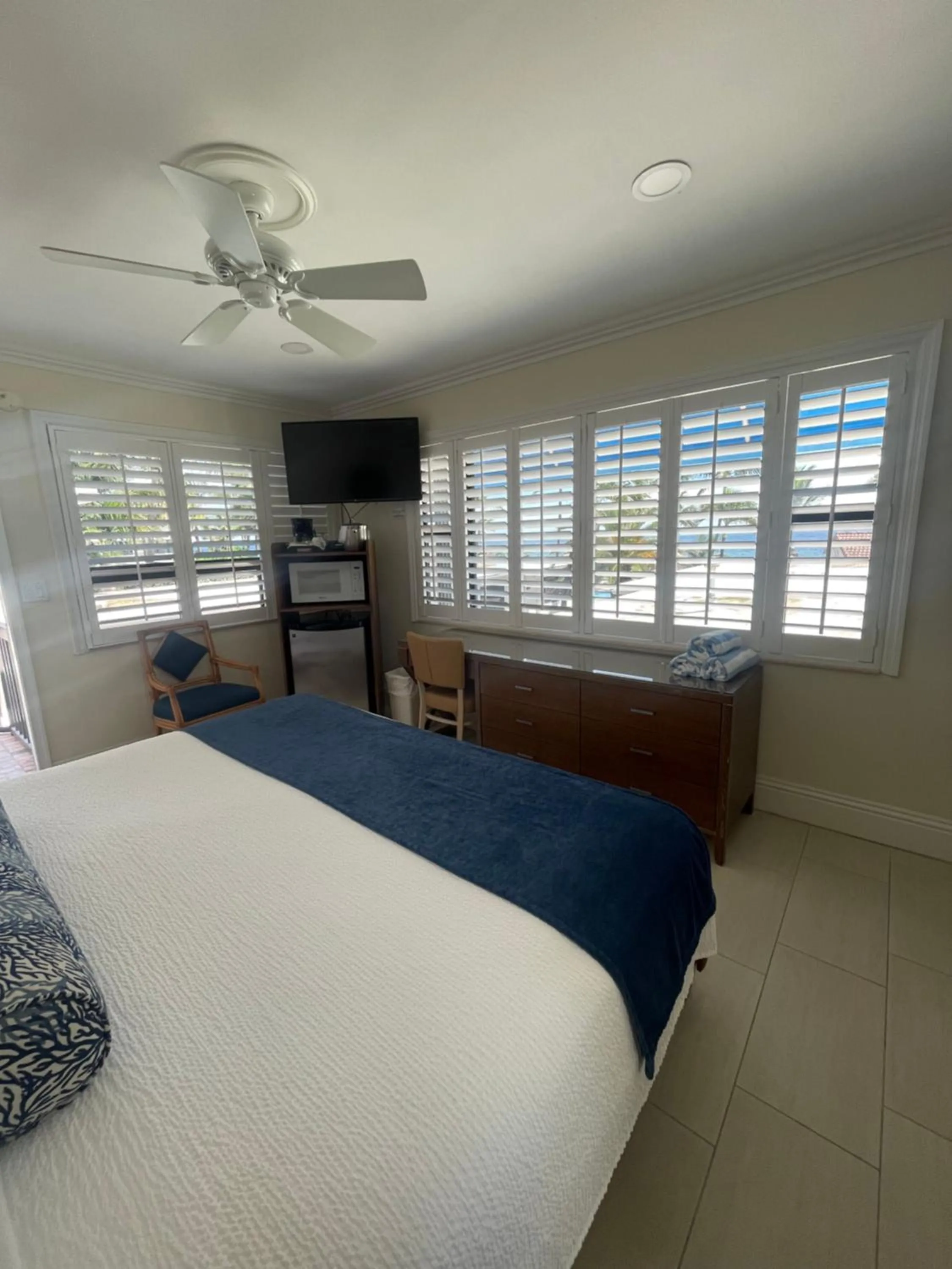 High Noon Beach Resort