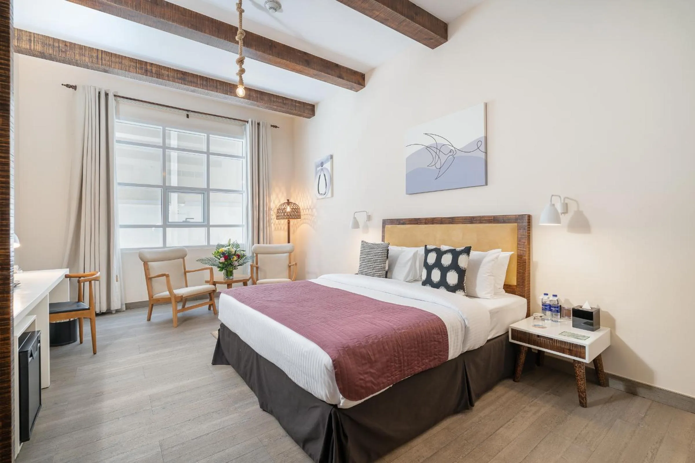 Inner courtyard view, Bed in Beach Walk Boutique Jumeirah