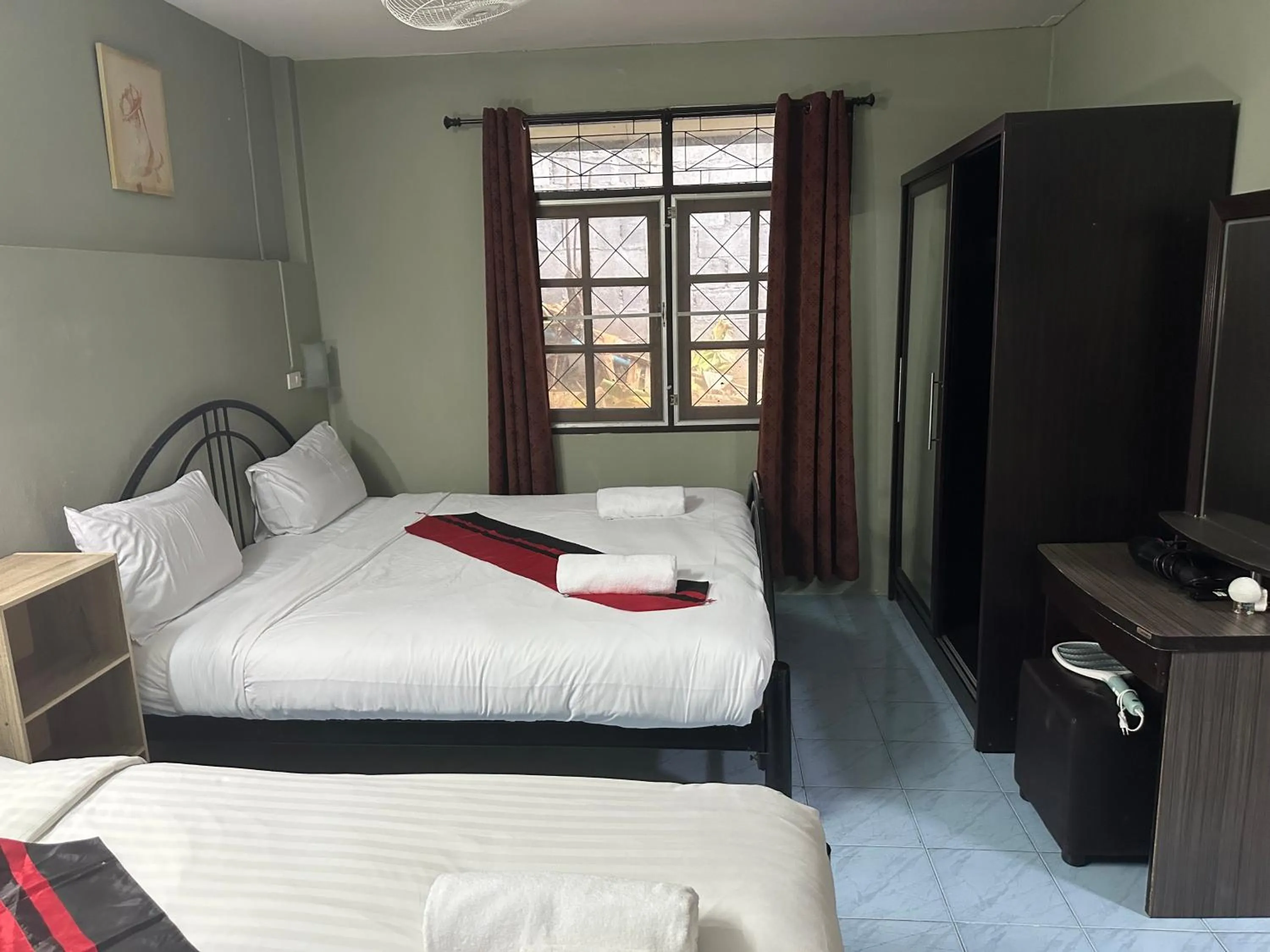 Bedroom, Bed in Kata Leaf Resort Phuket -