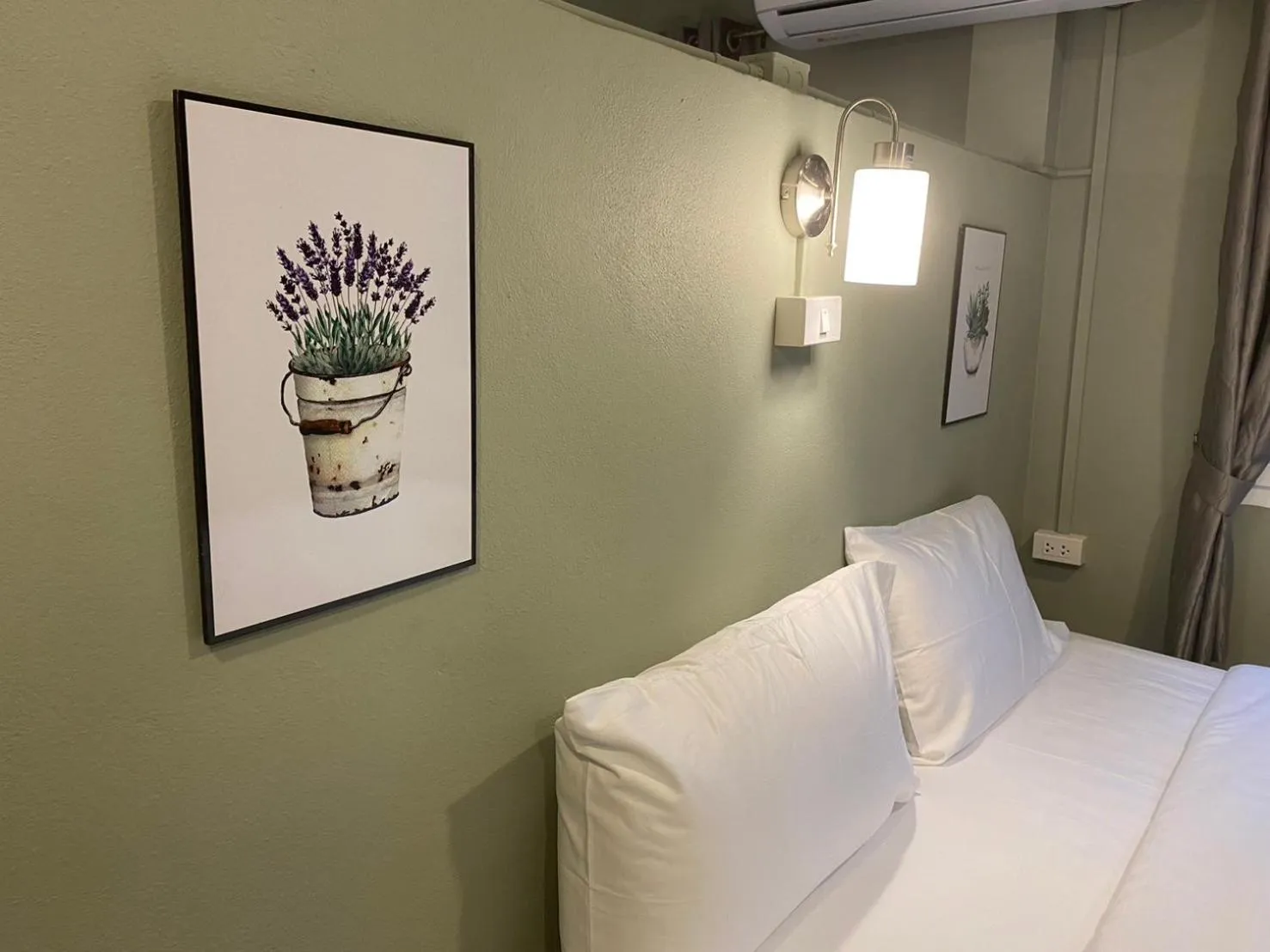 Bedroom, Bed in Kata Leaf Resort Phuket -