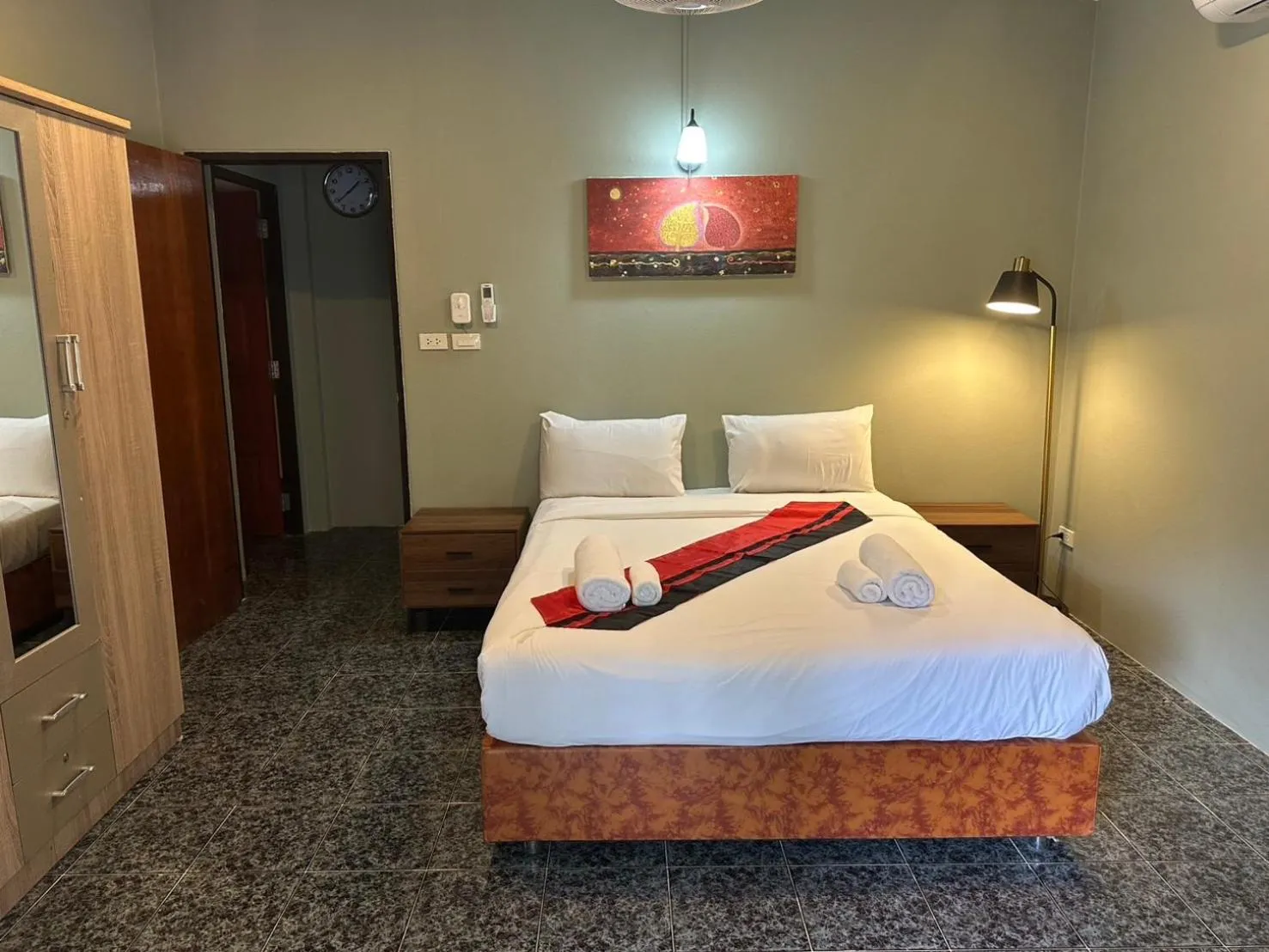 Bedroom, Bed in Kata Leaf Resort Phuket -