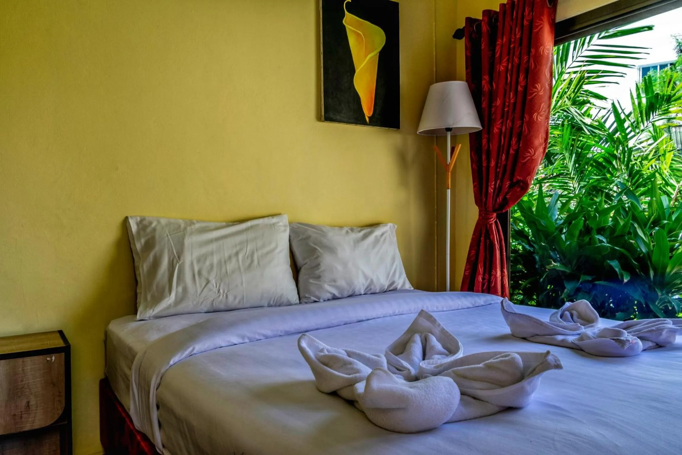 Bedroom, Bed in Kata Leaf Resort Phuket -