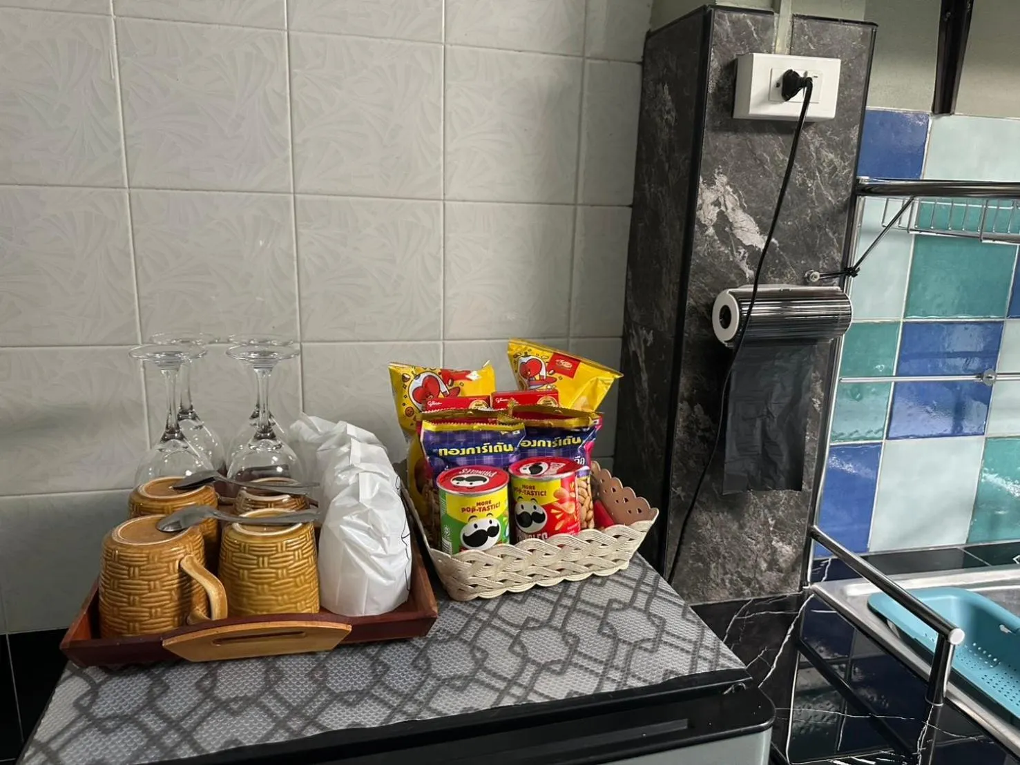 Kitchen or kitchenette in Kata Leaf Resort Phuket -