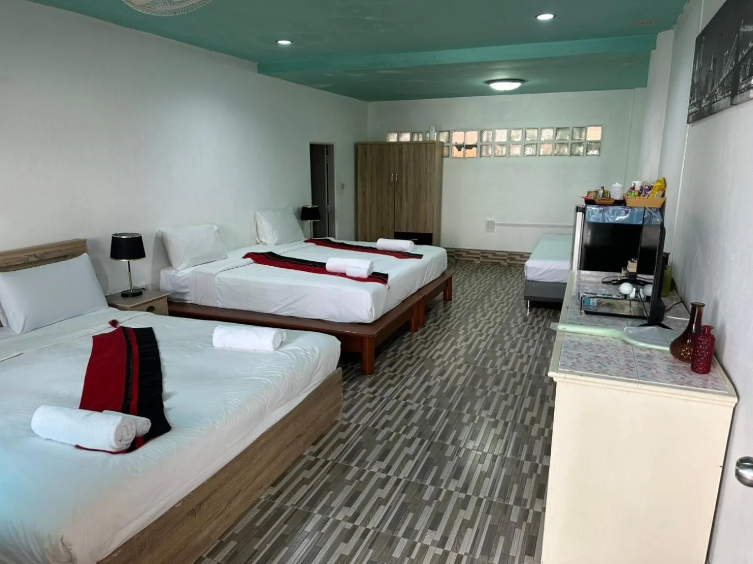 Bedroom, Bed in Kata Leaf Resort Phuket -