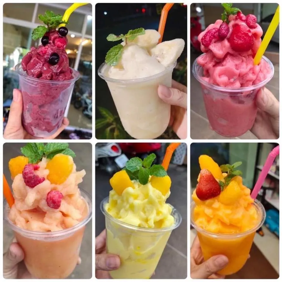 Restaurant/places to eat in Kata Leaf Resort Phuket -