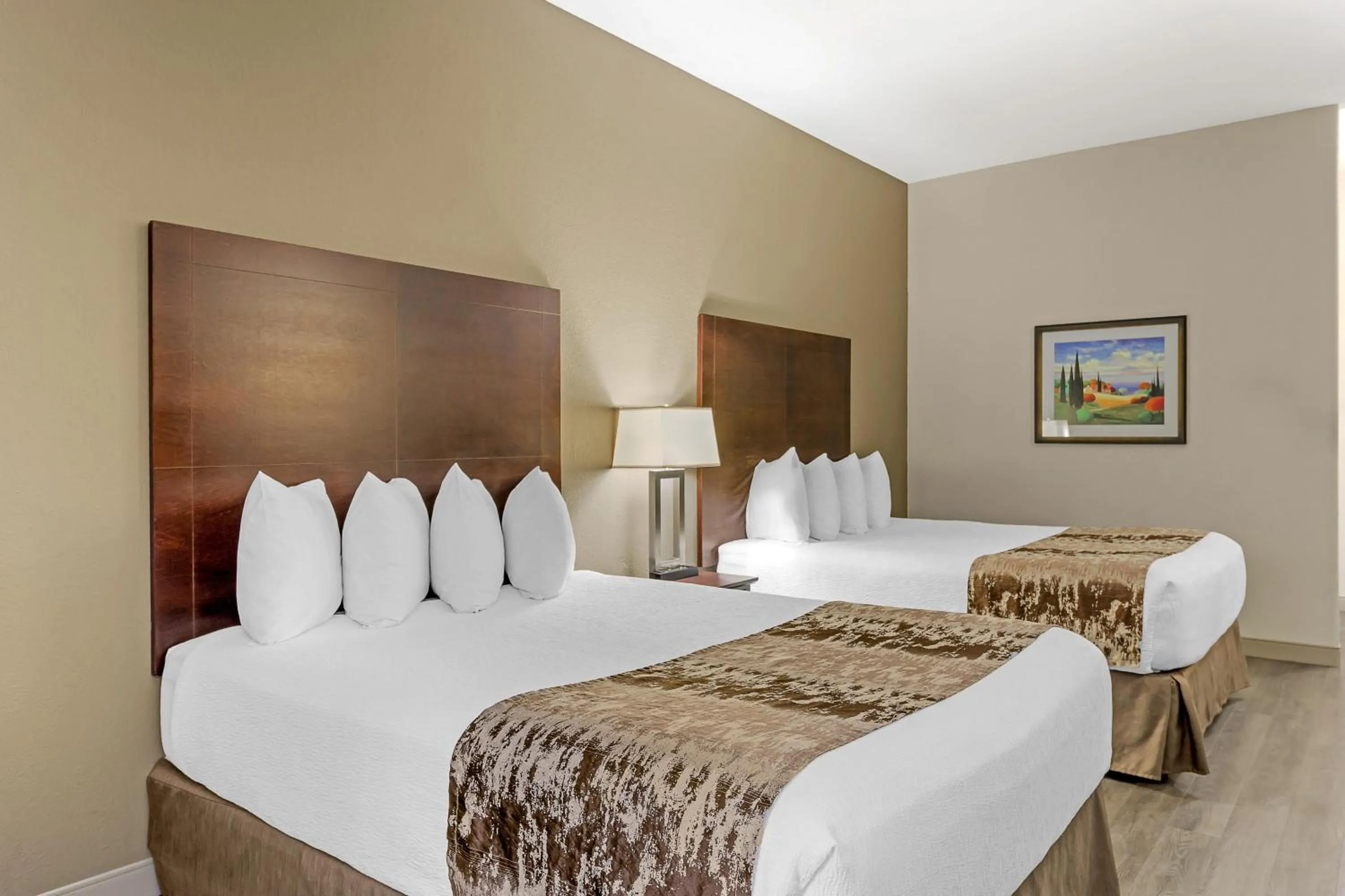 Bedroom, Bed in Best Western Plus Pembina Inn & Suites