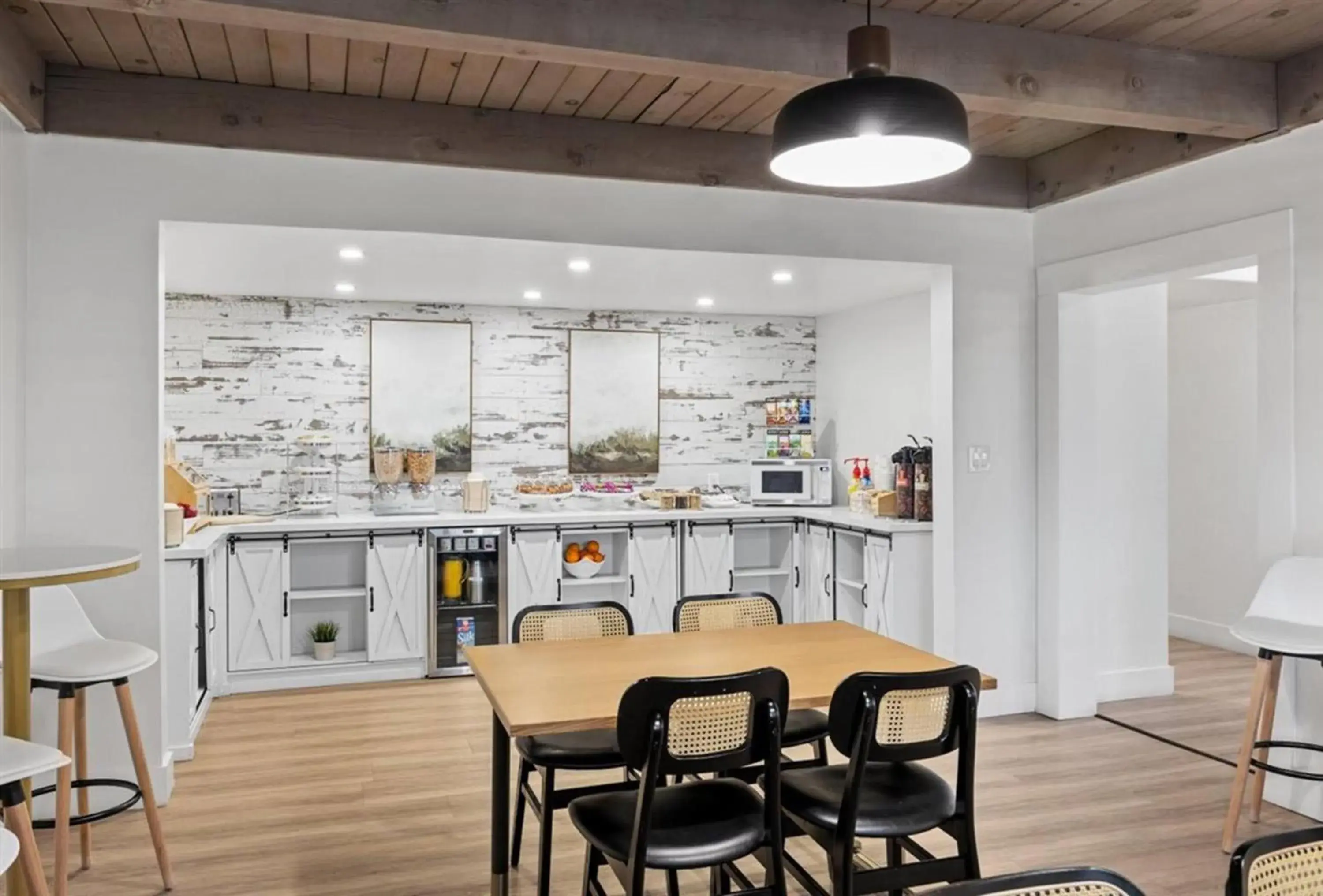 Restaurant/places to eat in Prodigy Hotel, a Days Inn by Wyndham Restaurant/places to eat in Prodigy Hotel, a Days Inn by Wyndham