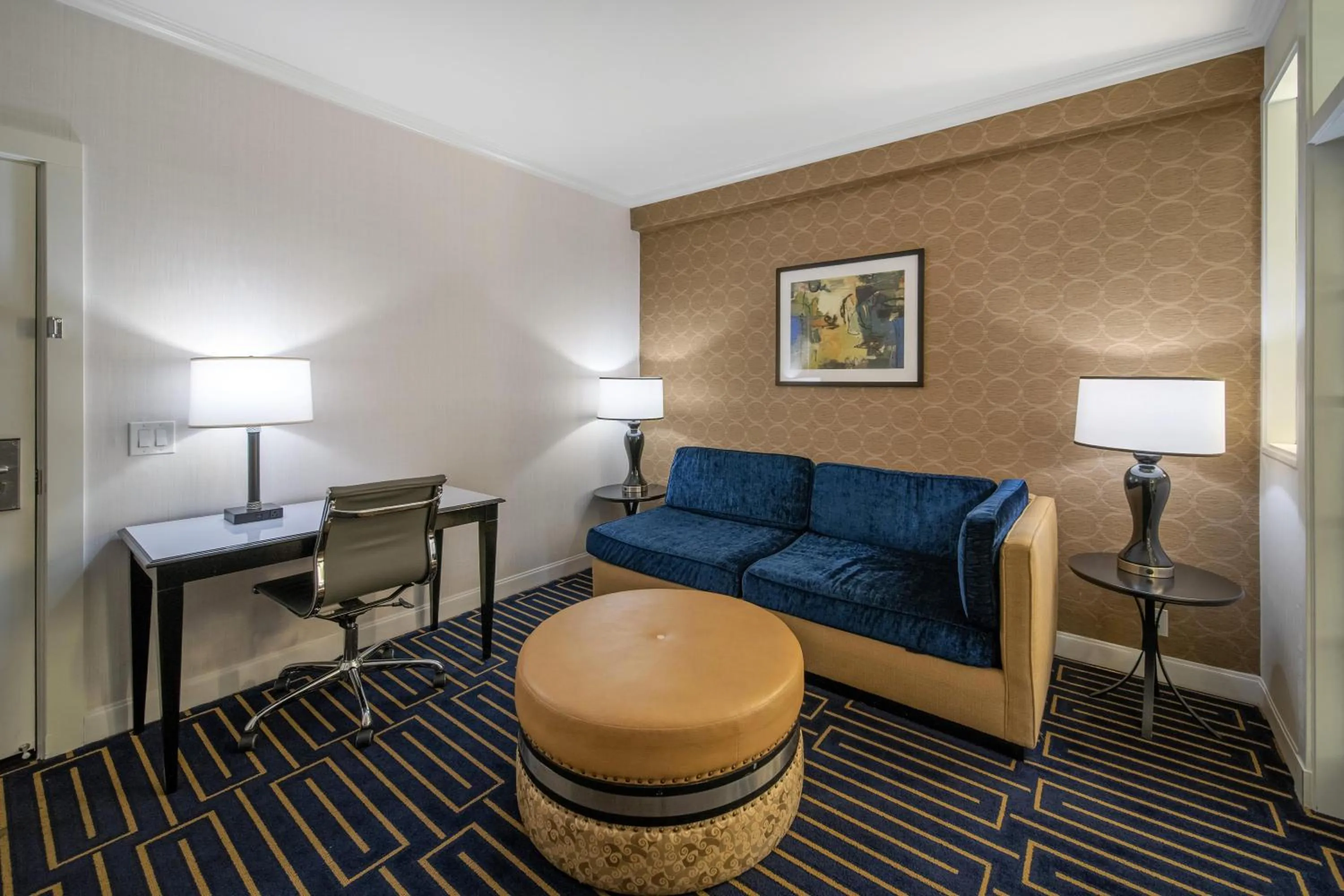 Guests in Best Western Plus Palm Court Hotel