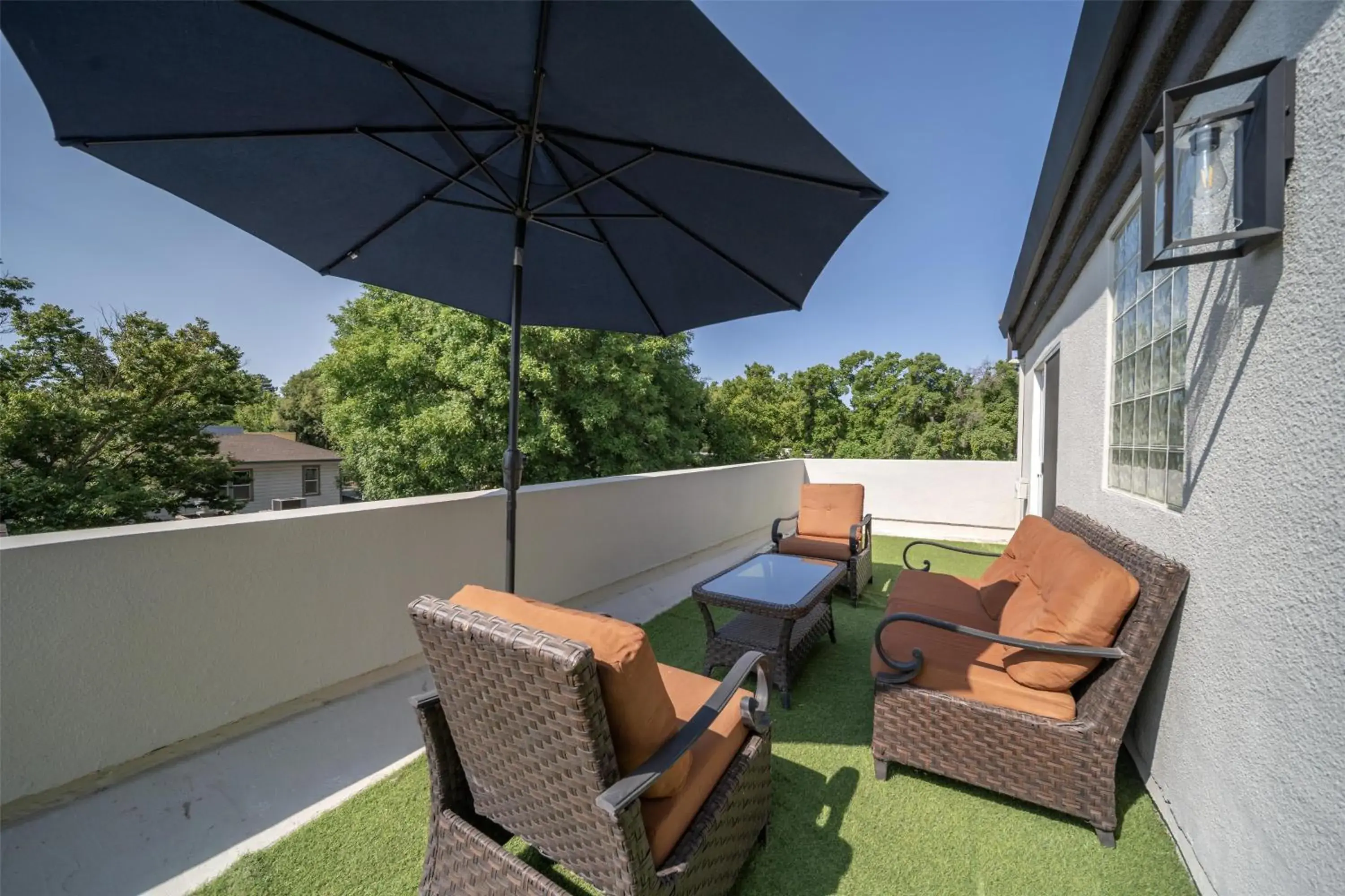 Bedroom in Best Western Plus Palm Court Hotel Bedroom in Best Western Plus Palm Court Hotel