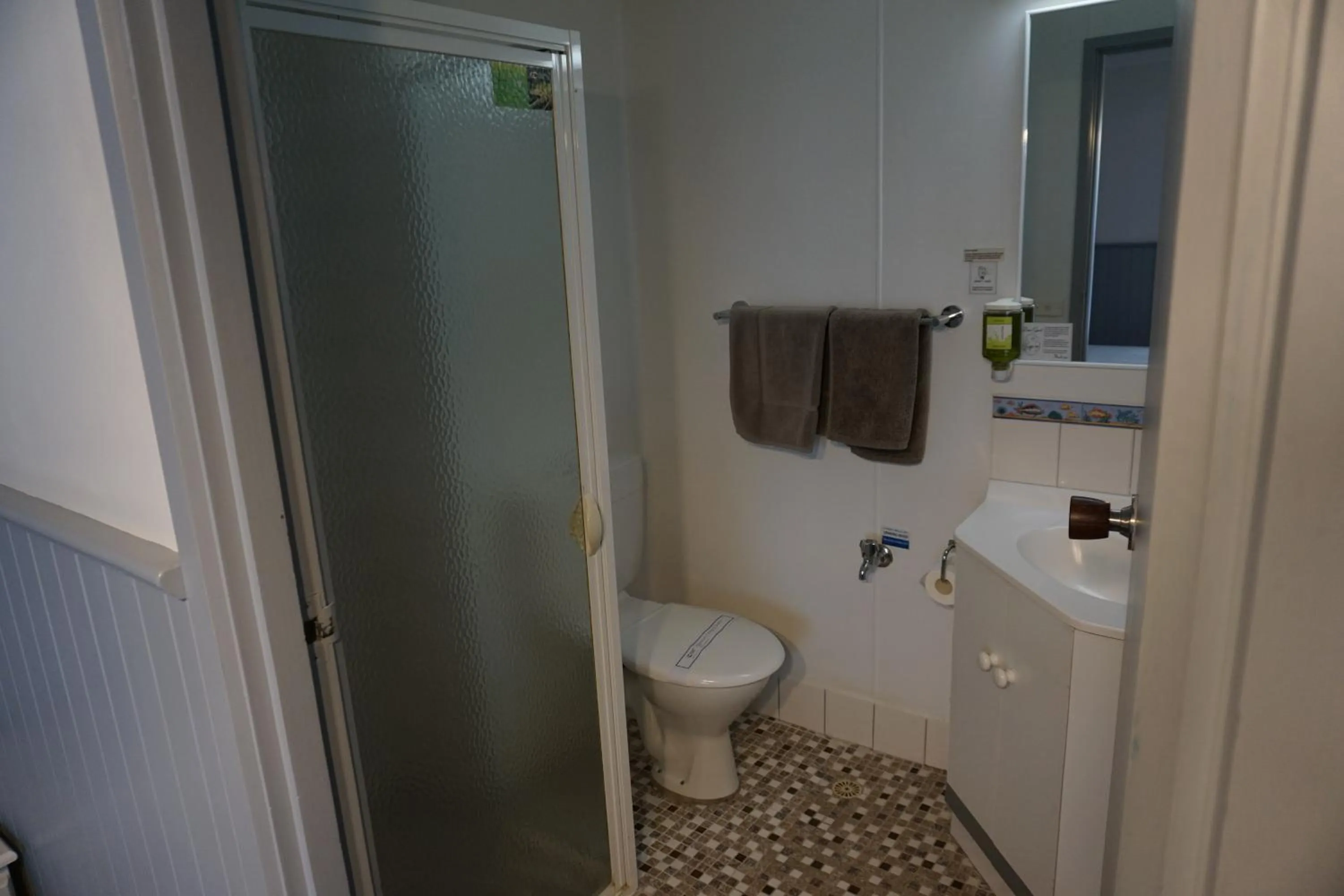 Bathroom in Central Motel Port Fairy