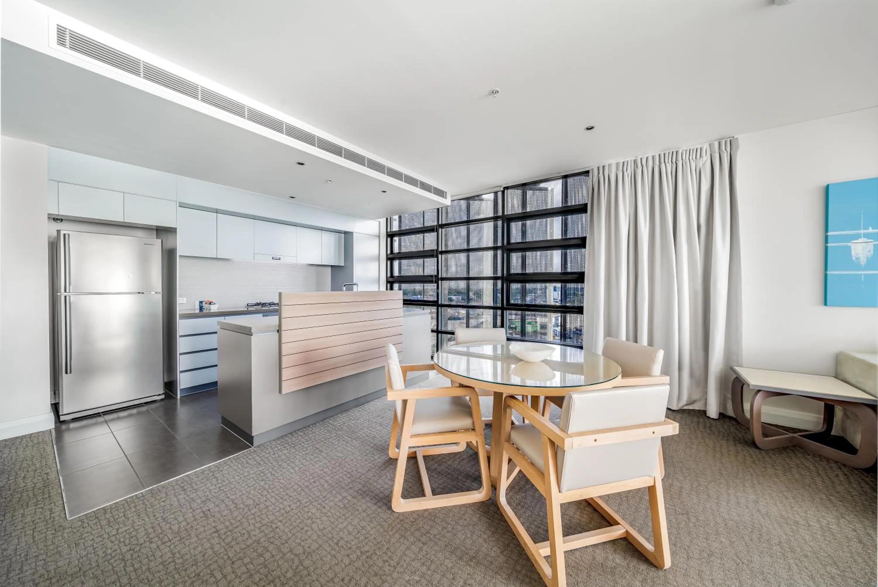 Kitchen or kitchenette in Oaks Redcliffe Mon Komo Suites