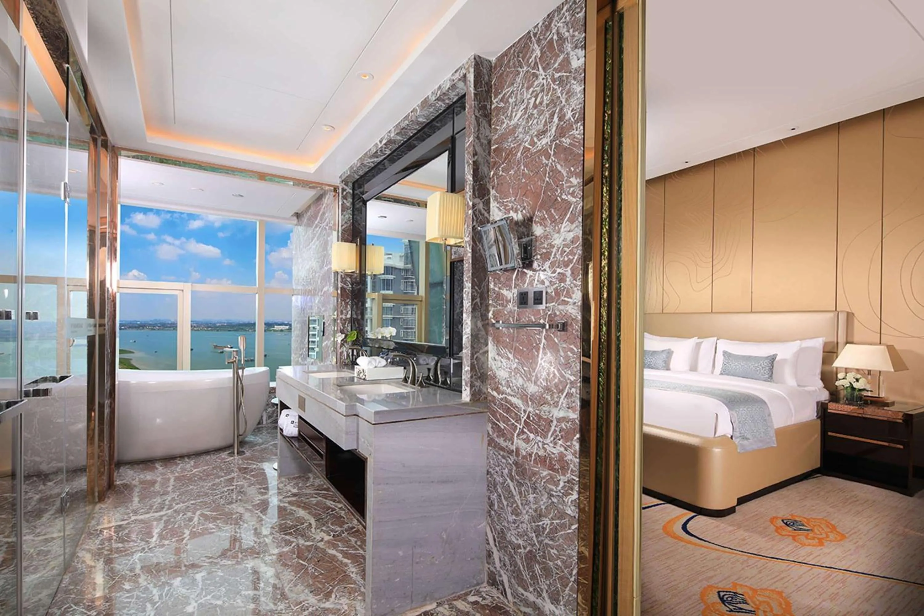 Photo of the whole room, Bed in Wyndham Grand Foshan Gaoming