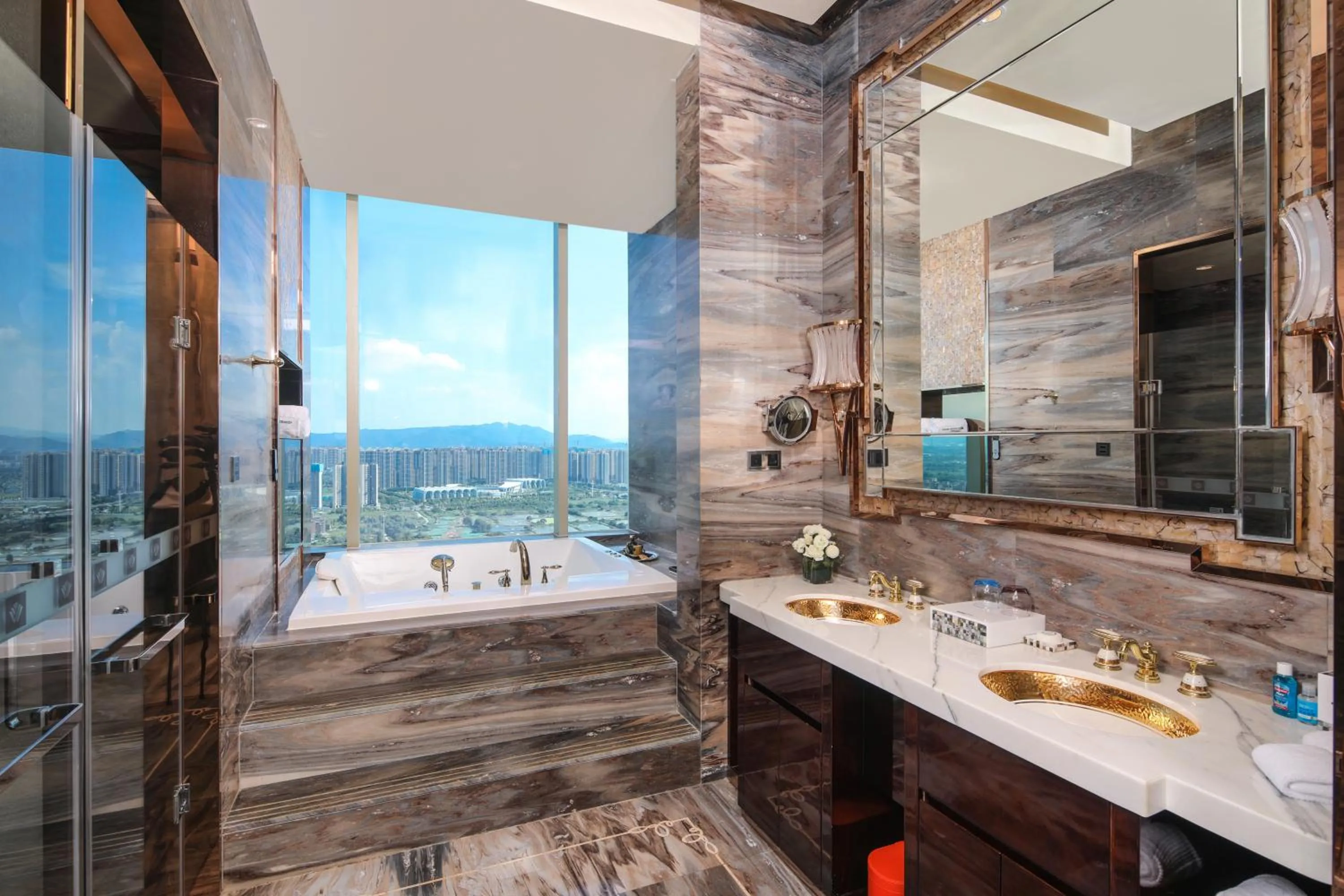 Bathroom in Wyndham Grand Foshan Gaoming