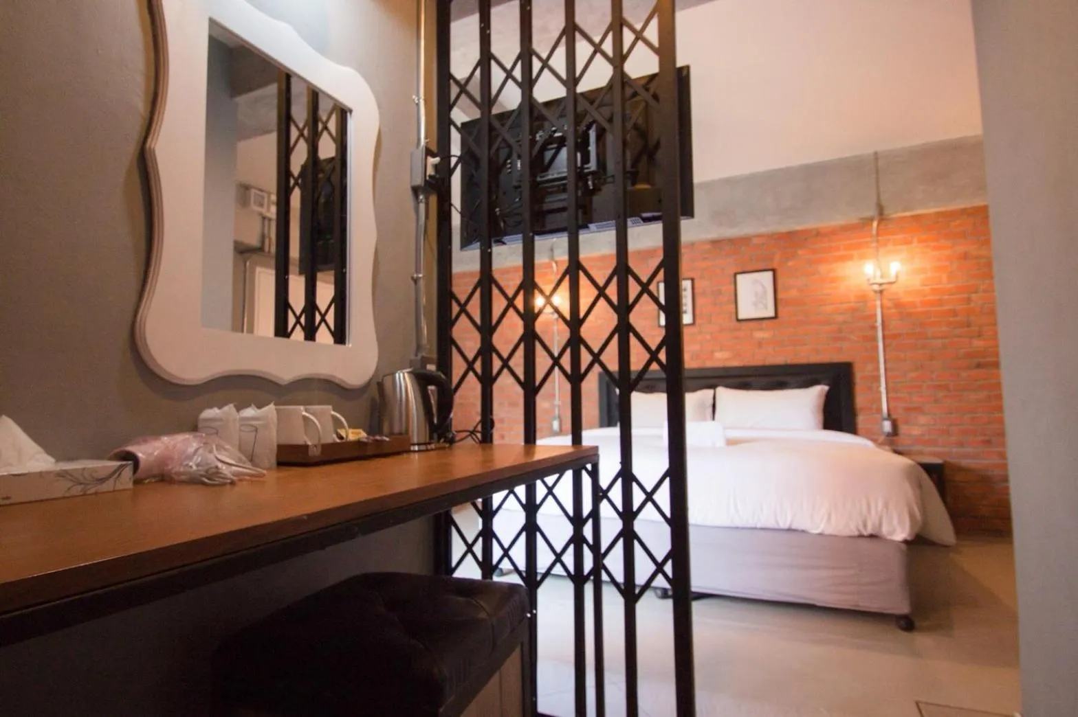 Property building, Bed in The Old Inn