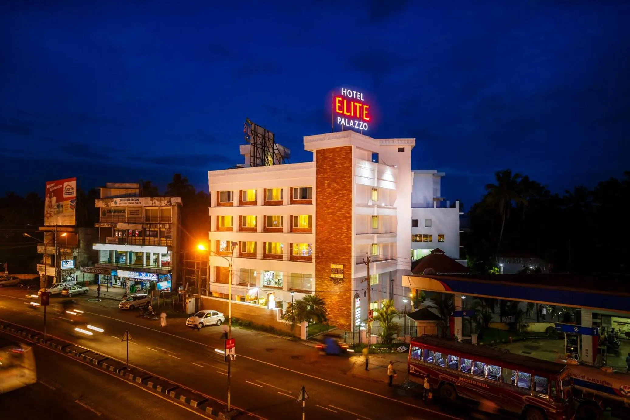 Property building in Hotel Elite Palazzo