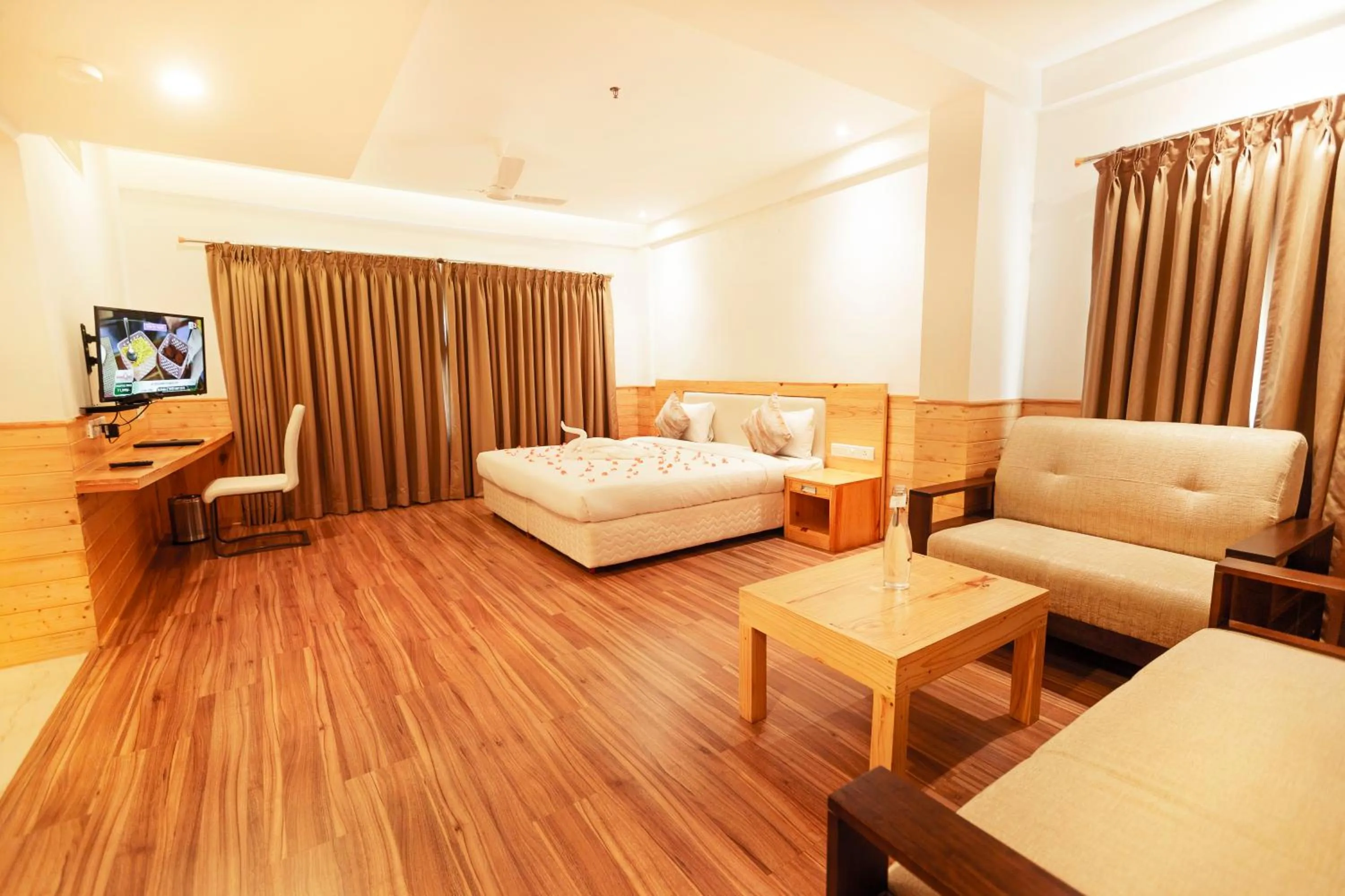 Bedroom, Bed in Hotel Elite Palazzo