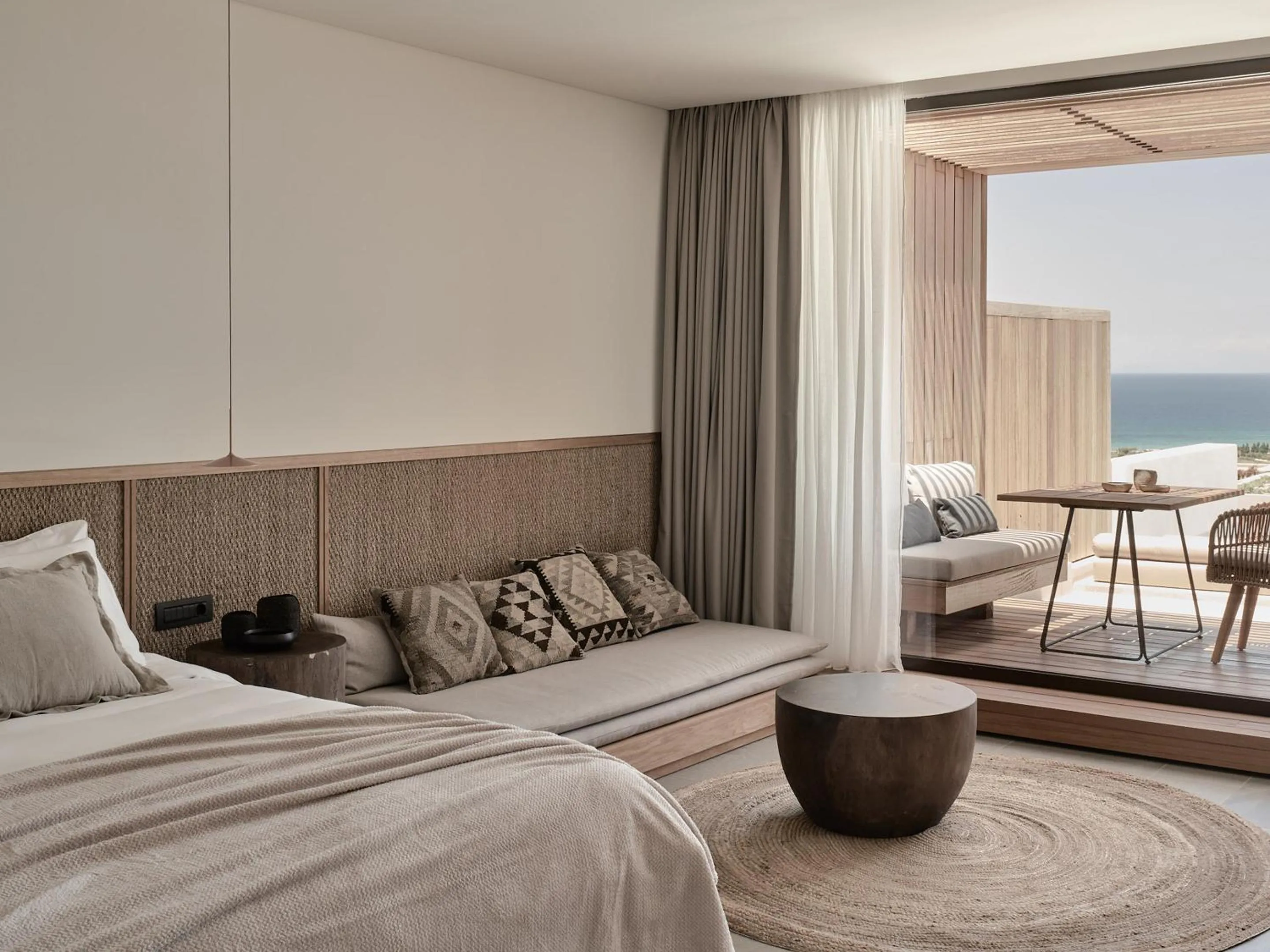 Balcony/Terrace, Bed in Olea All Suite Hotel, a Member of Design Hotels