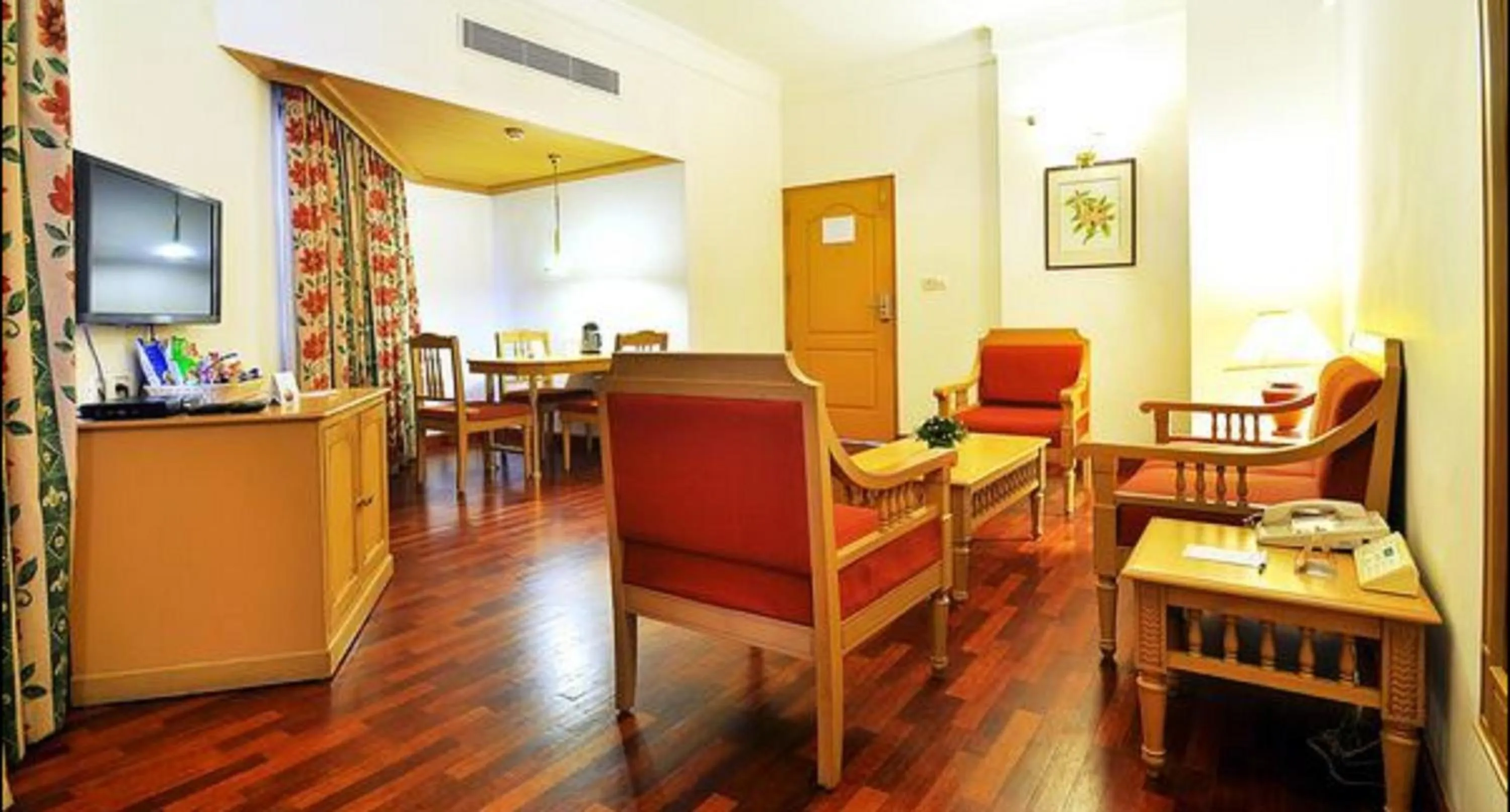 Living room in Abad Atrium