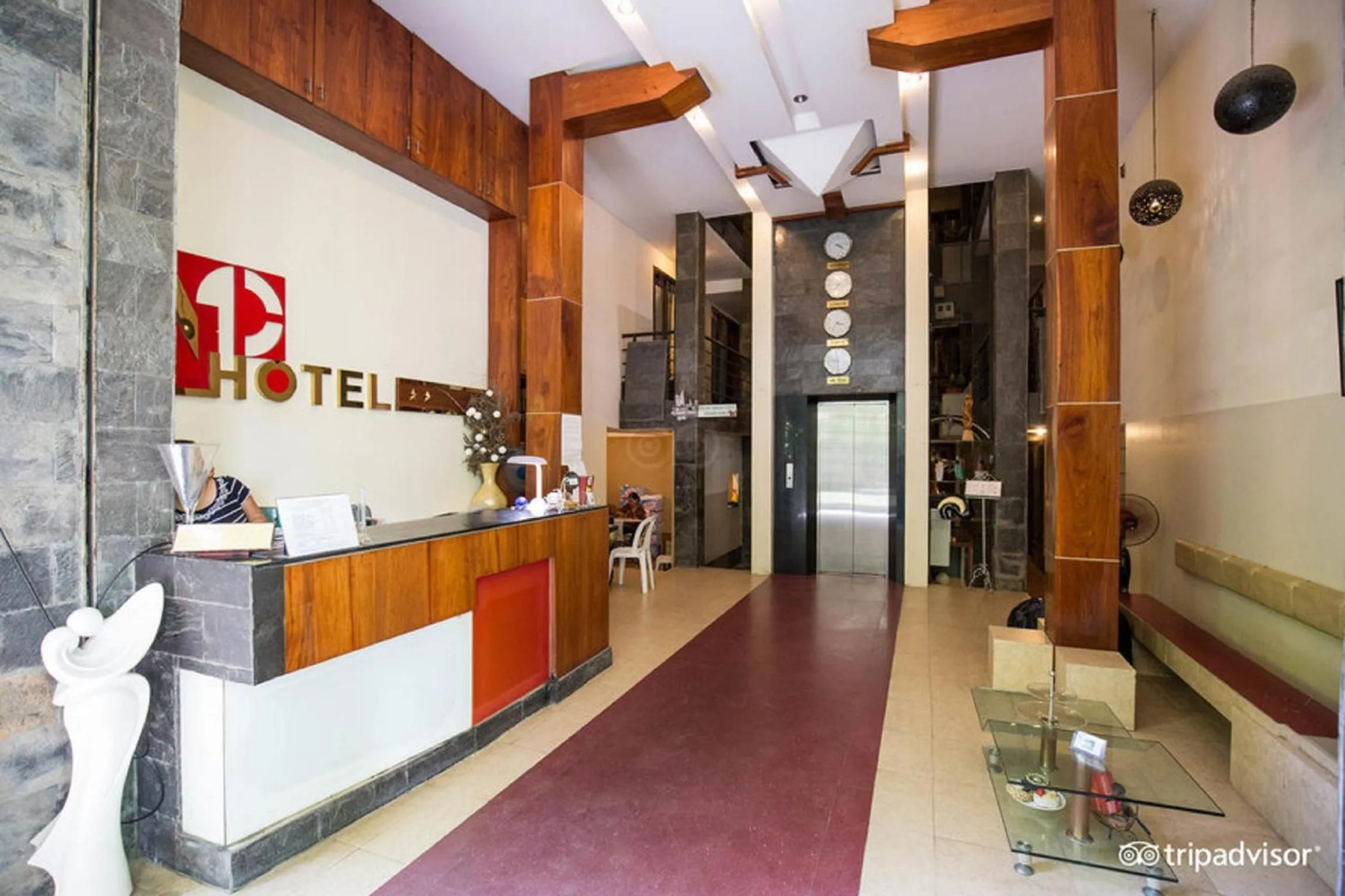 Property building in Khách sạn Minh Châu - Hòa Hưng