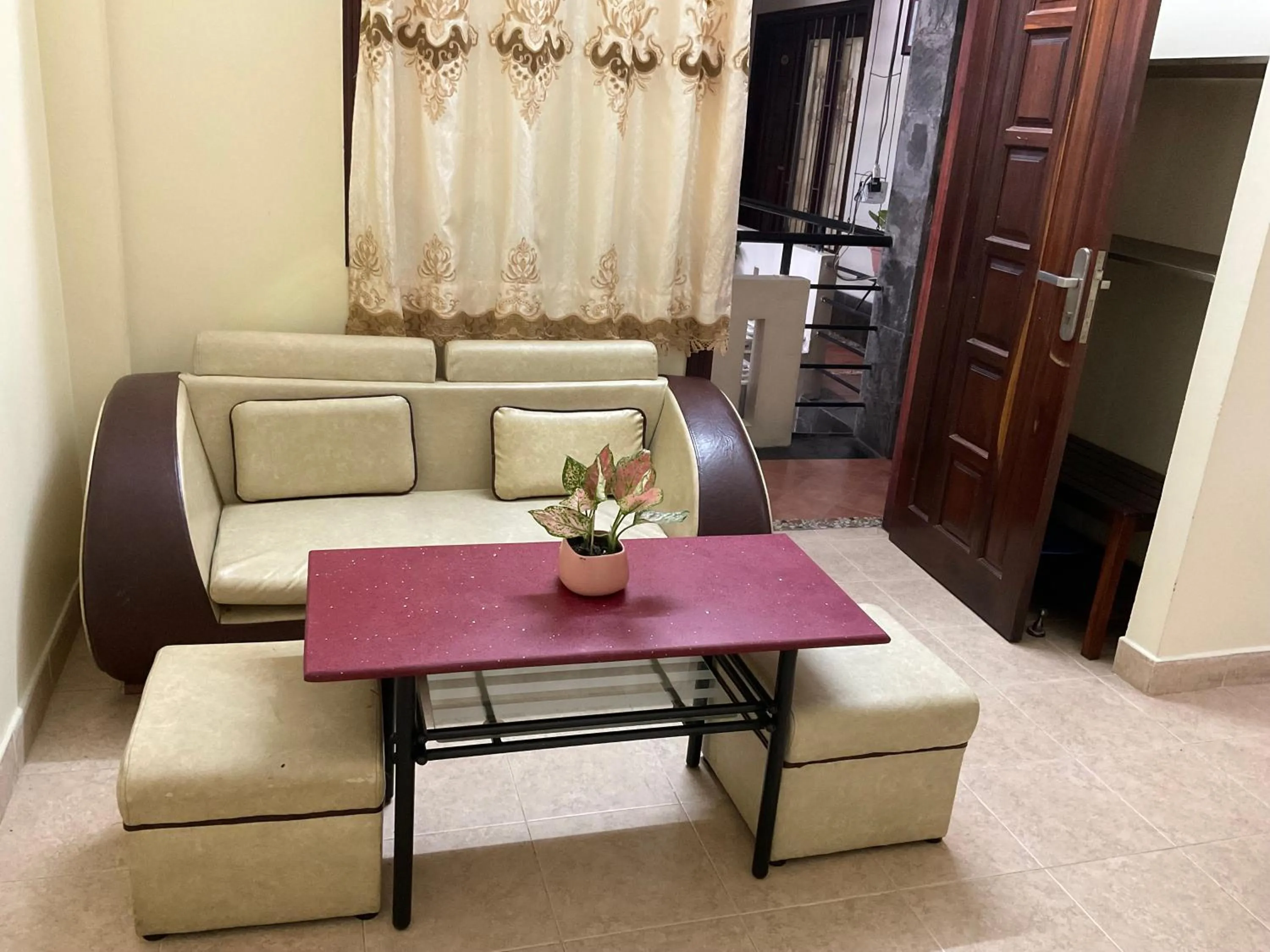 Khách sạn Minh Châu - Hòa Hưng