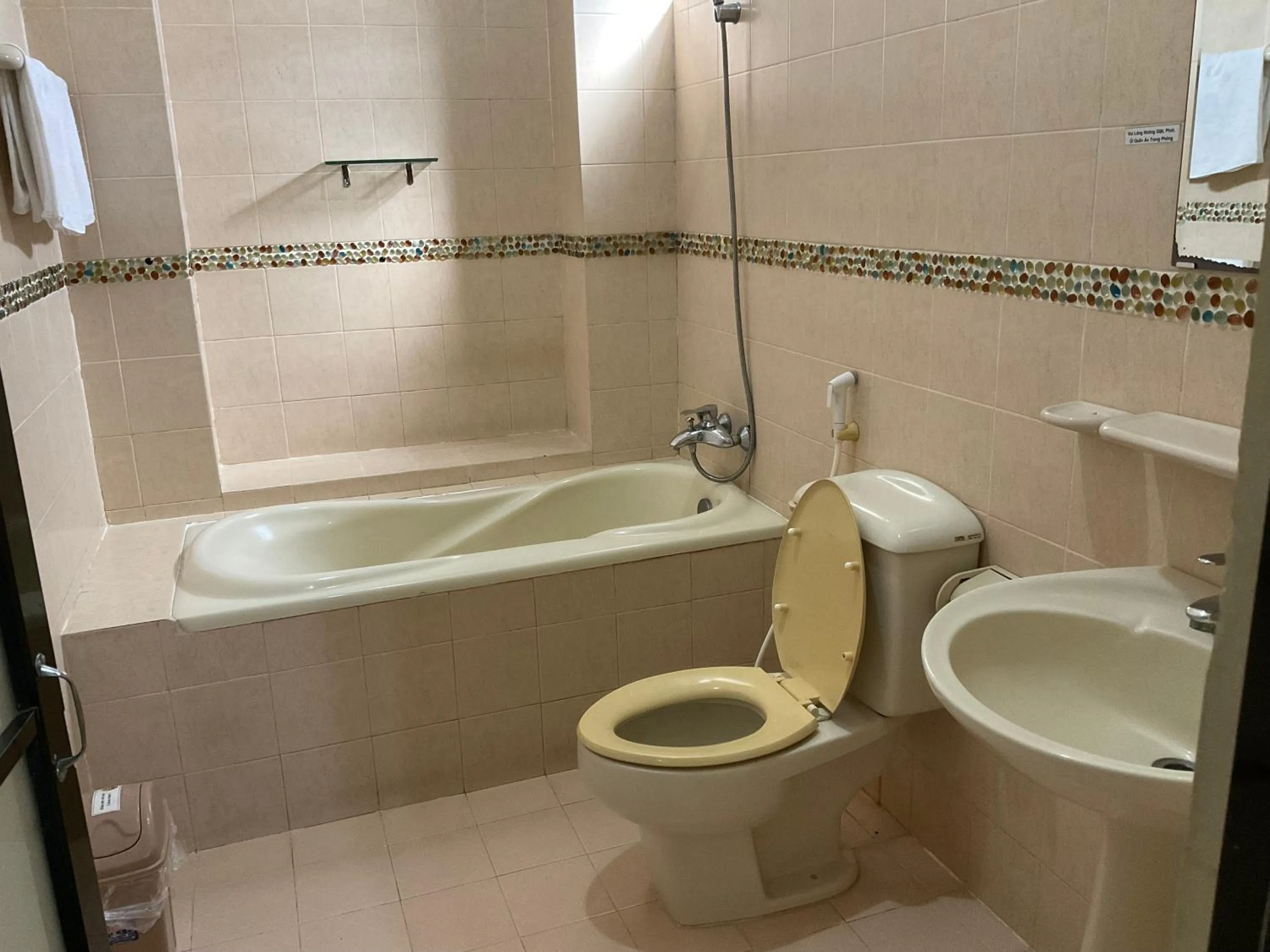 Khách sạn Minh Châu - Hòa Hưng