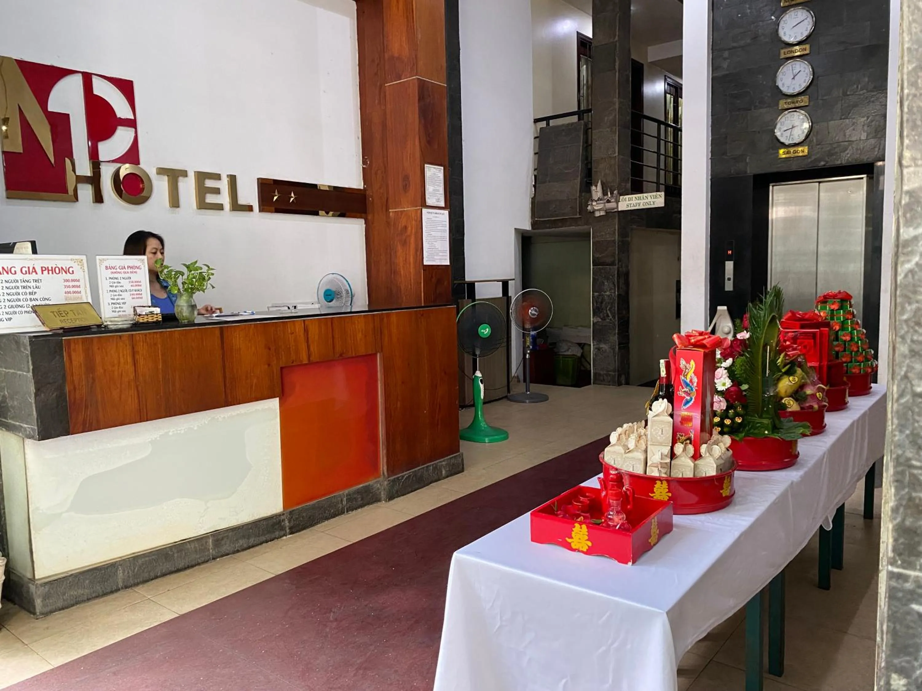 Khách sạn Minh Châu - Hòa Hưng