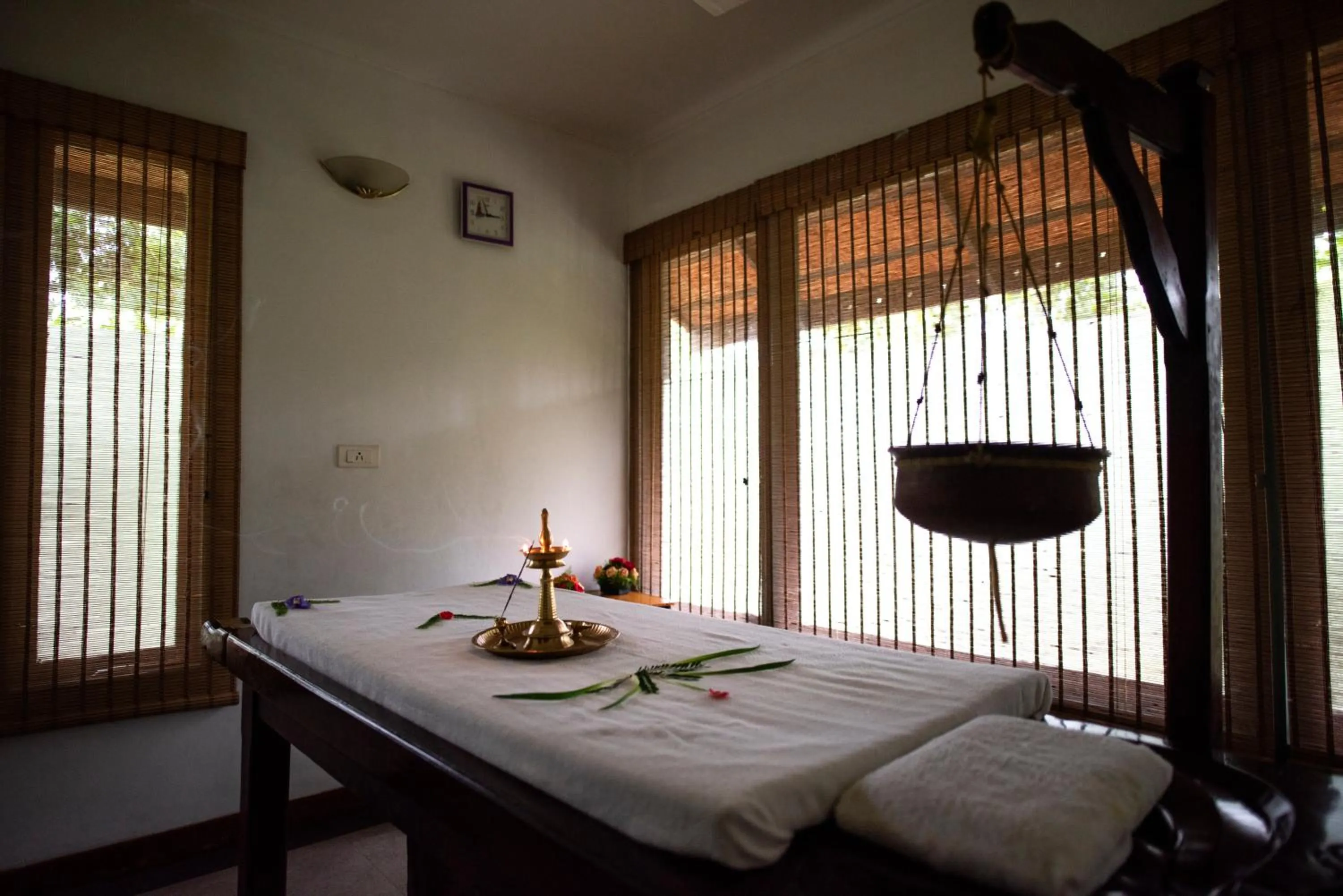 Spa and wellness centre/facilities, Bed in Abad Green Forest Thekkady