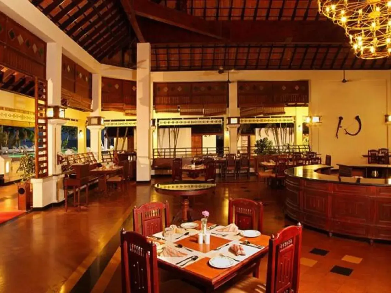 Restaurant/places to eat in Abad Whispering Palms Restaurant/places to eat in Abad Whispering Palms