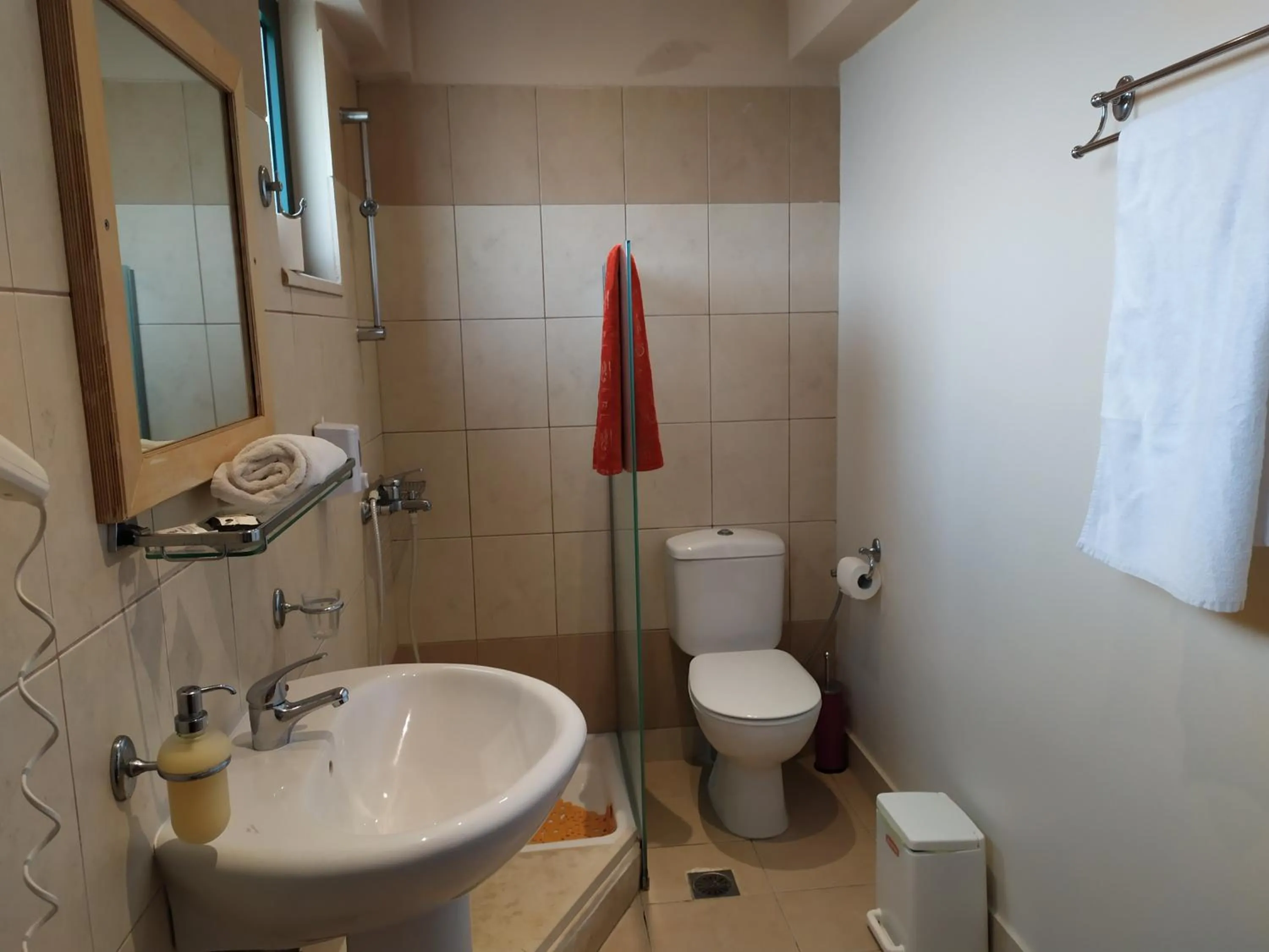 Bathroom in Estate Kares