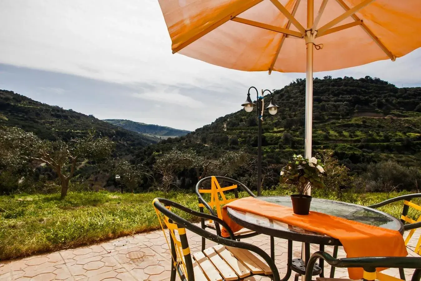 Standard Apartment in Estate Kares Standard Apartment in Estate Kares