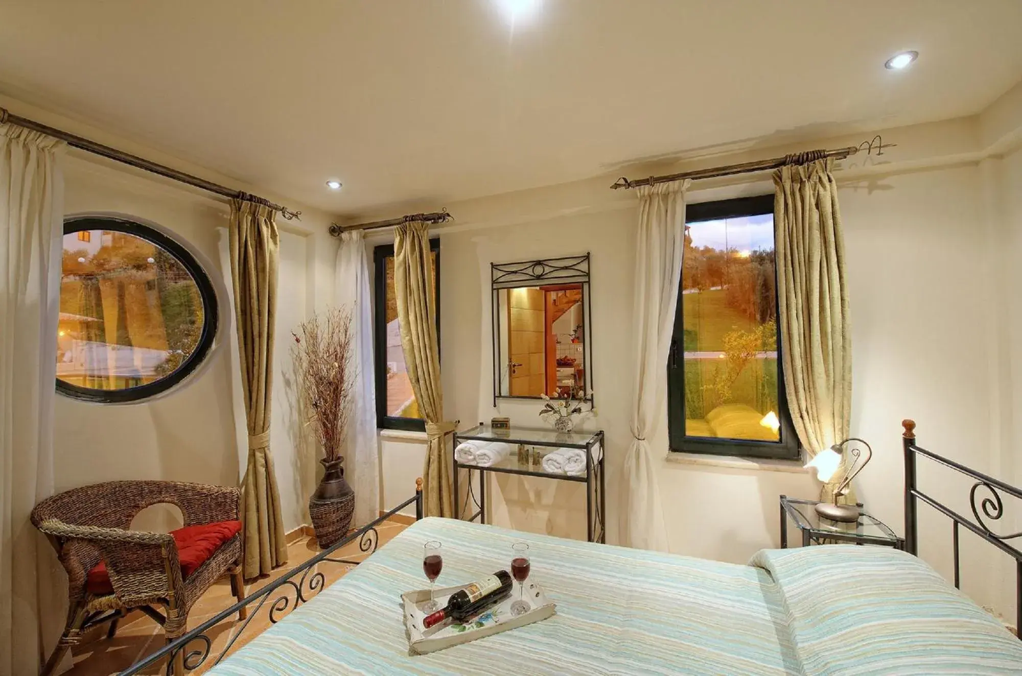 Family Room in Estate Kares Family Room in Estate Kares