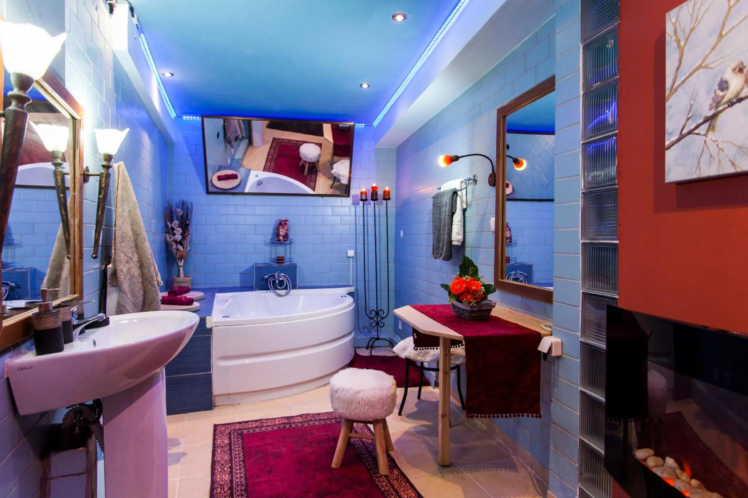 Bathroom in Estate Kares