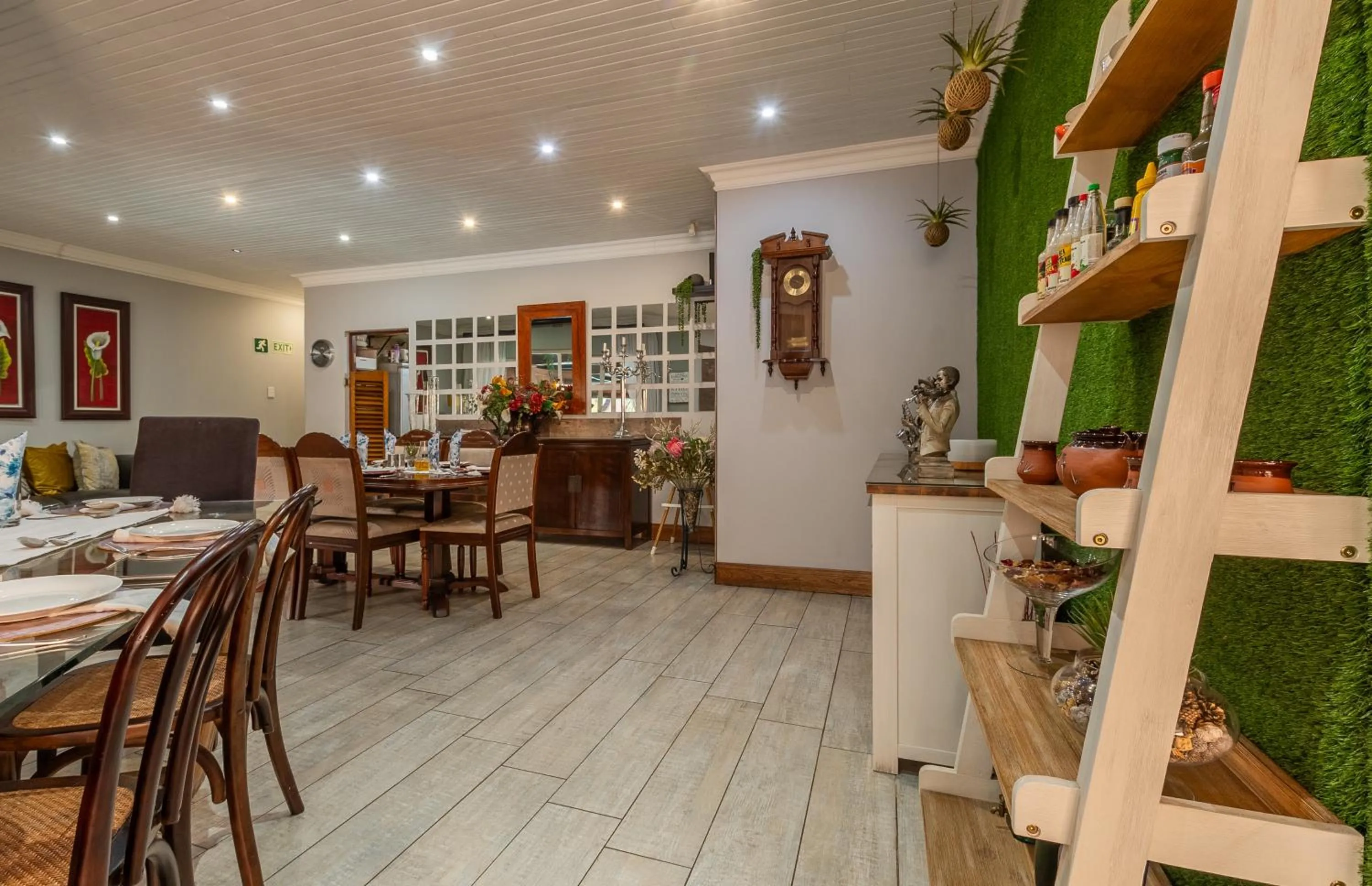 Dining area in Diamond Rose Guest House