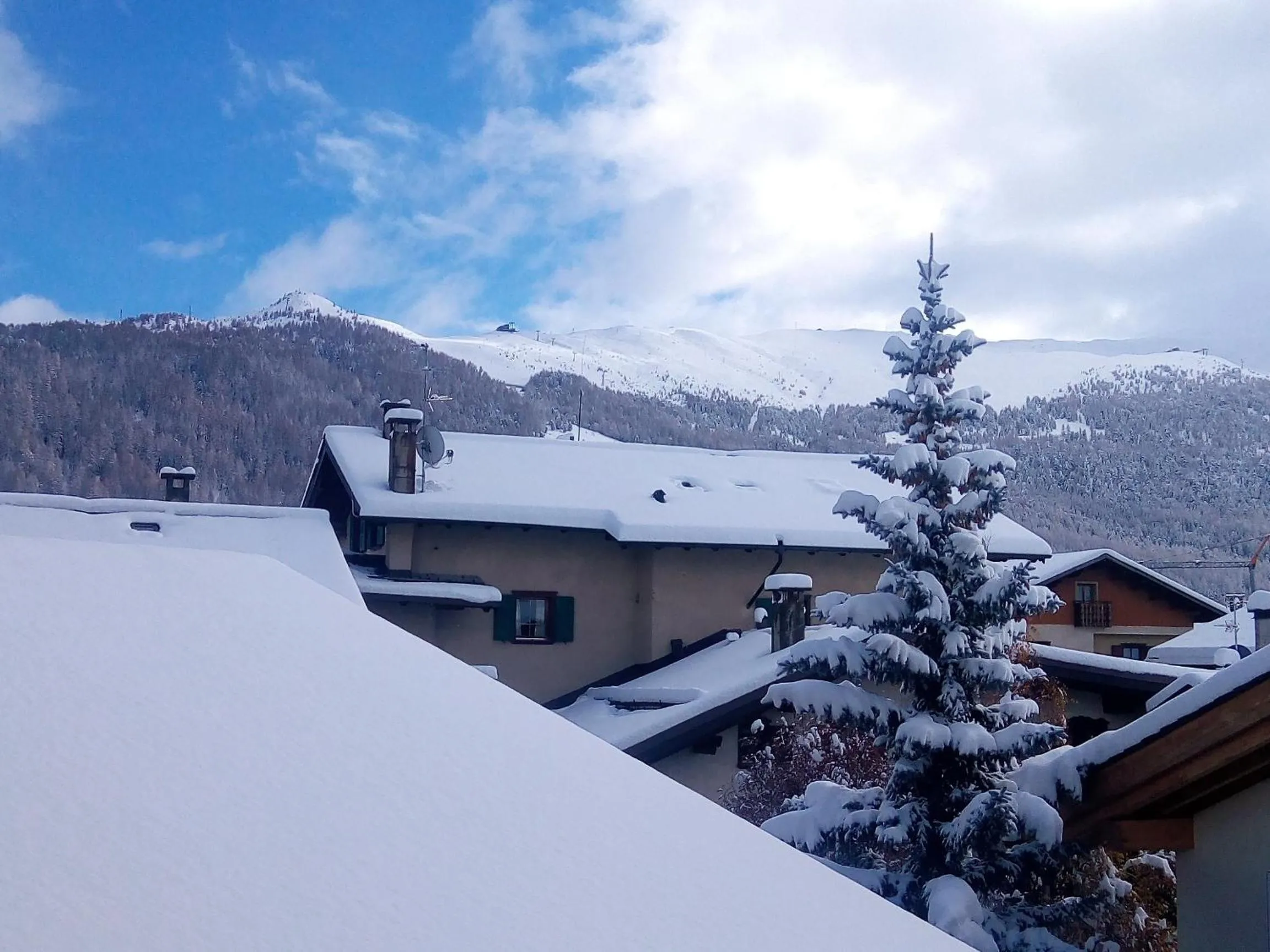 Mountain view in Garni Delia