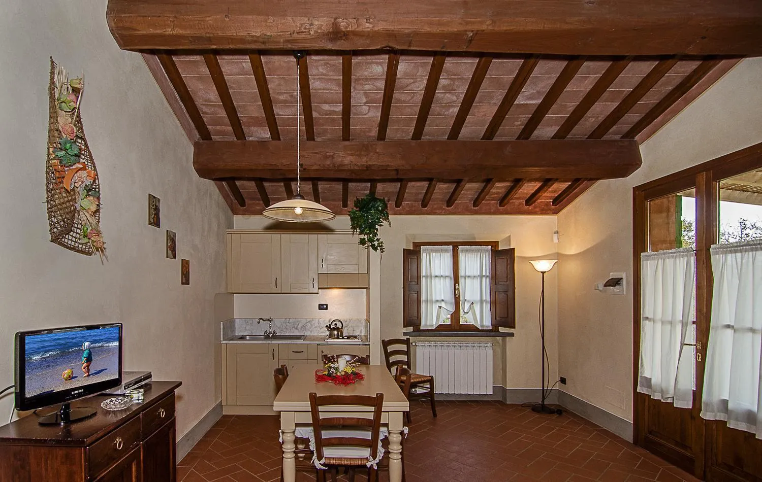 Kitchen or kitchenette in Agriturismo Valliferone